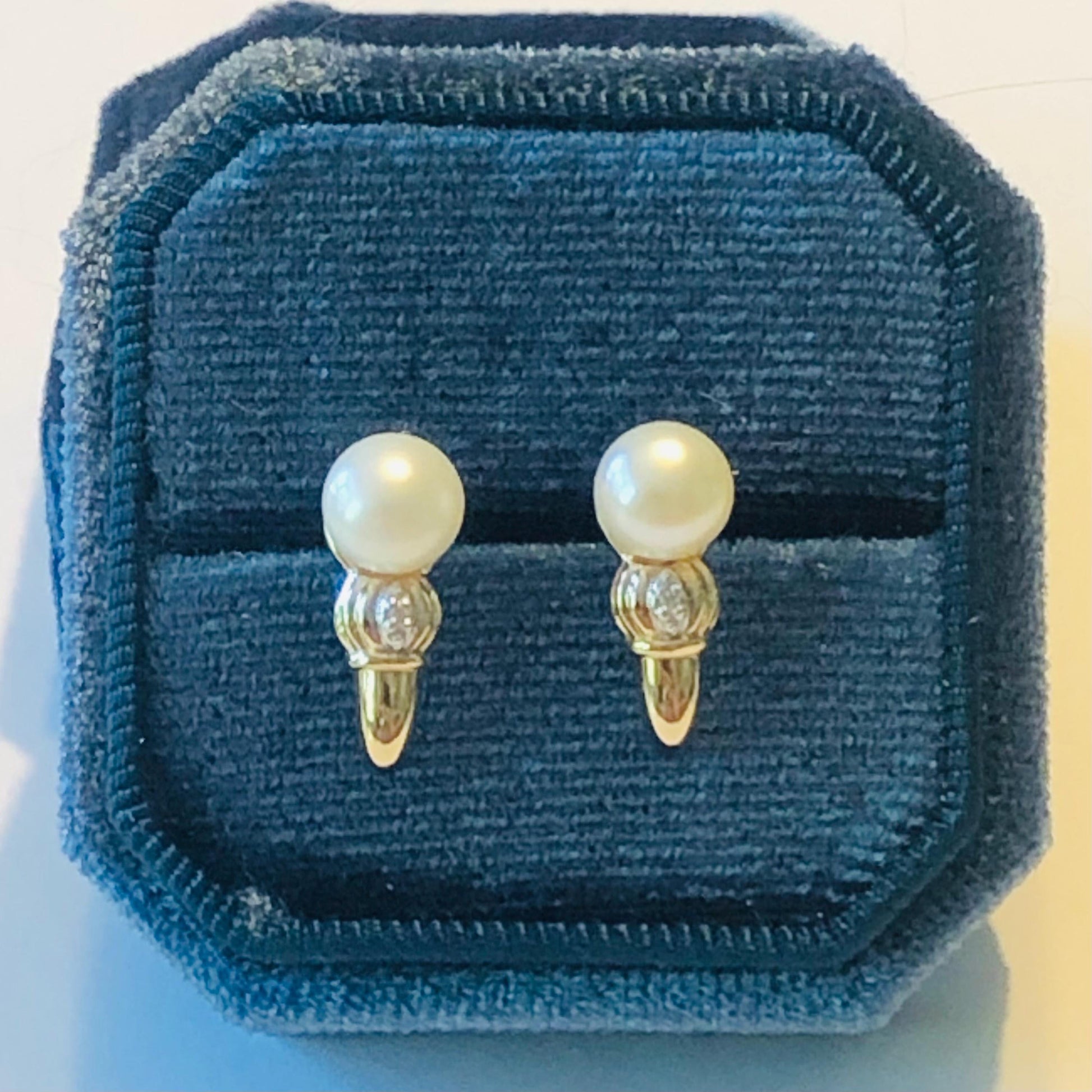 Vintage 10k Yellow Gold Pearl Diamond Stud Earrings: Bridal Button Pearl