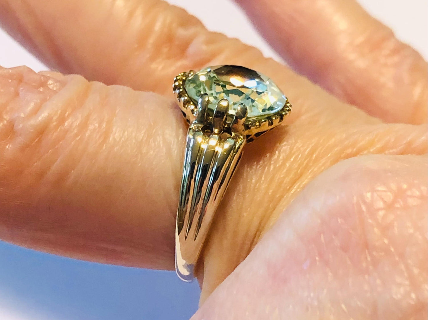 Vintage 10k Yellow Gold Sideways Green Spinel Ring August Birthstone Color Ring Size 5