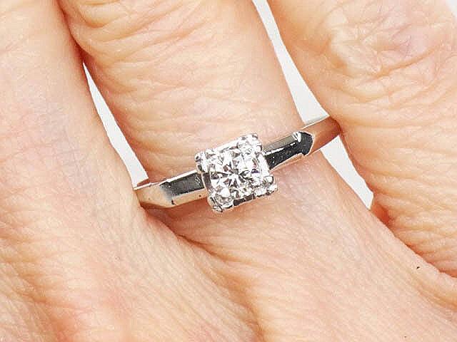 Vintage 14k White Gold Round Solitaire Diamond Ring Approx .25 Carats Natural Diamond Ring Size 8