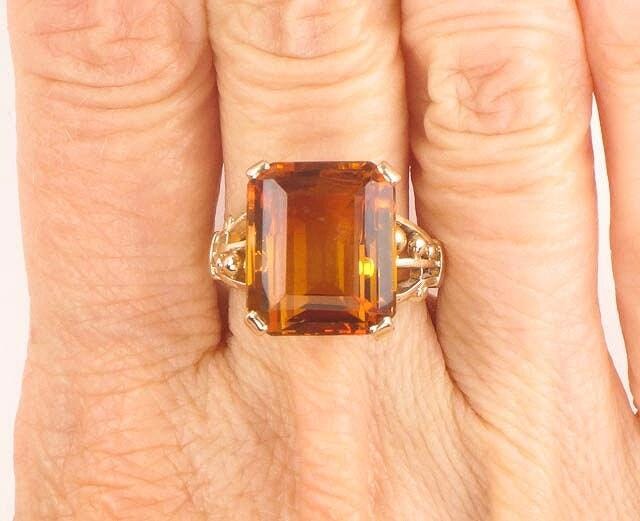 Vintage 10k Gold Citrine Ring: 8 CT Rectangle Cut November Birthstone, Size 6