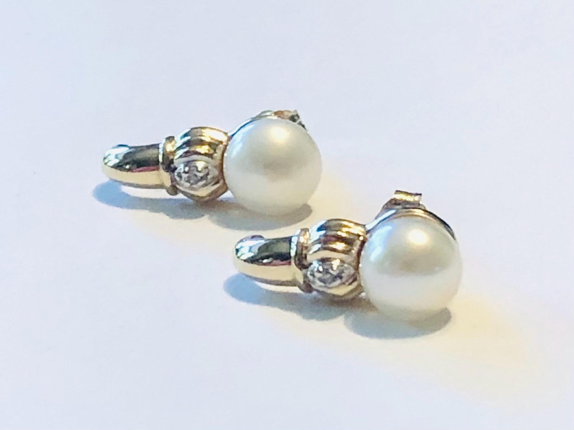 Vintage 10k Yellow Gold Pearl Diamond Stud Earrings: Bridal Button Pearl