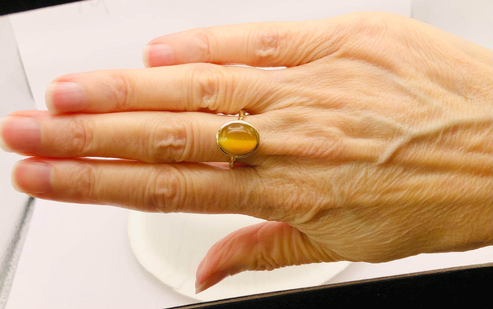 14k Yellow Gold Tiger Eye Ring - Vintage Natural Oval Shaped Gold Gemstone - Size 6 - Fine Jewelry