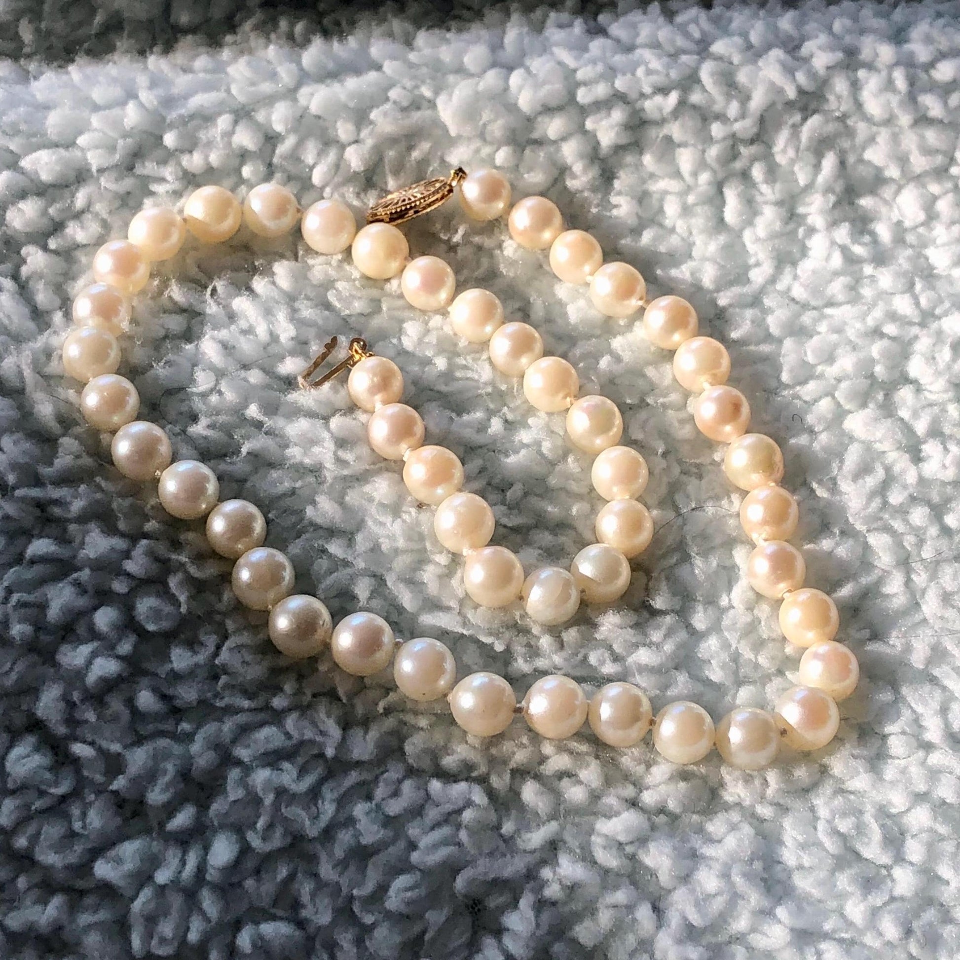 Vintage Saltwater Pearl Choker: 14k Gold Clasp, 7mm Pearls, 15.5"