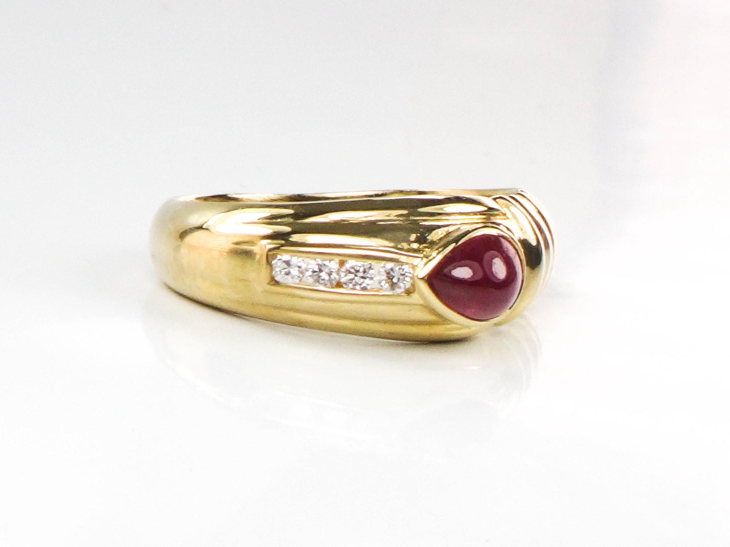 Vintage 18k Yellow Gold Ruby Diamond Ring - July Birthstone, Size 6