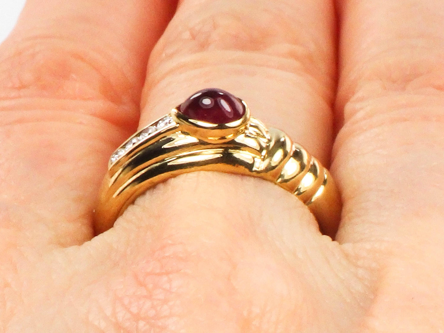 Vintage 18k Yellow Gold Ruby Diamond Ring - July Birthstone, Size 6