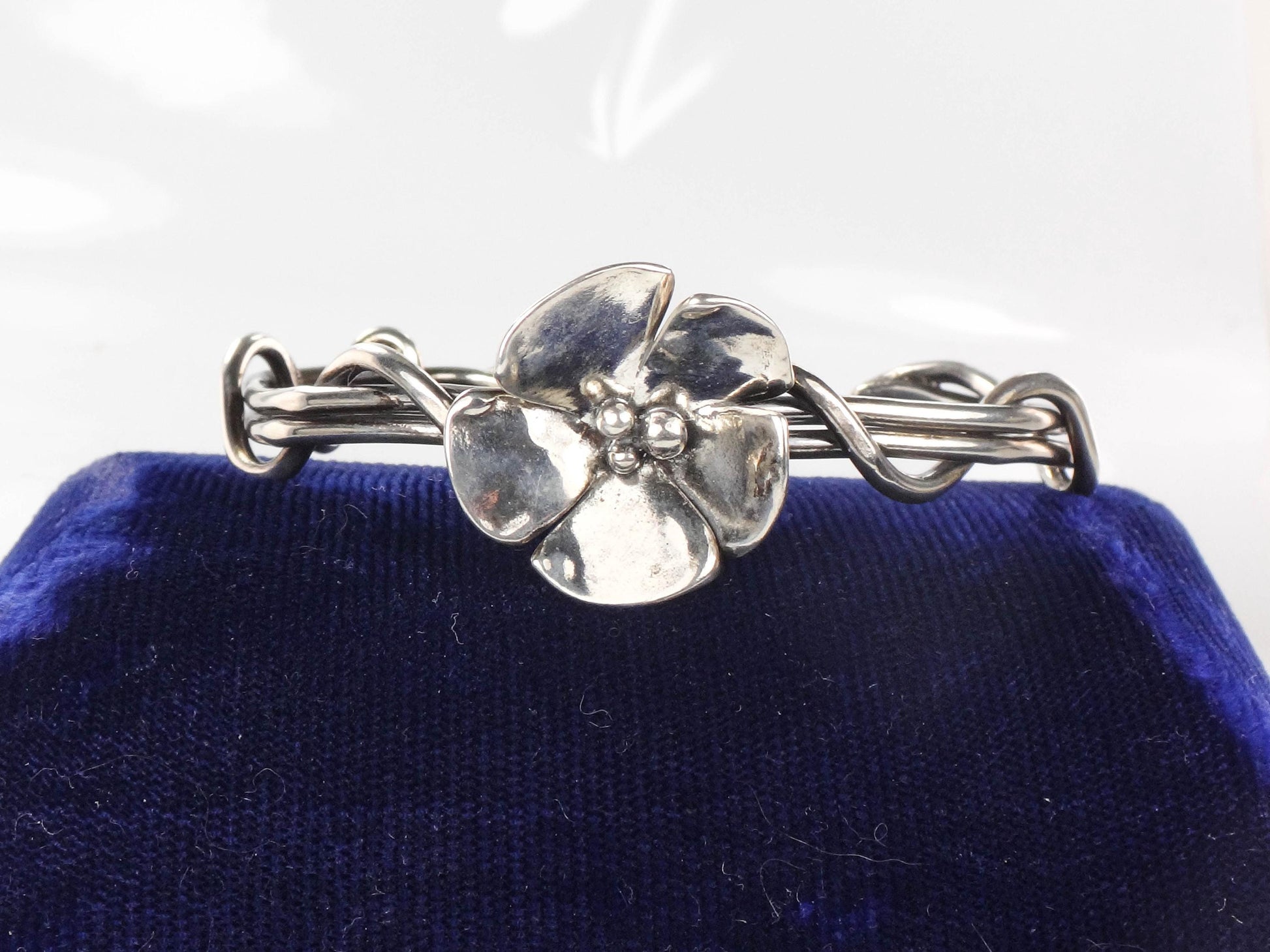 Vintage Sterling Silver Floral Cuff Bracelet Signed Dogwood Flower Twist Bracelet