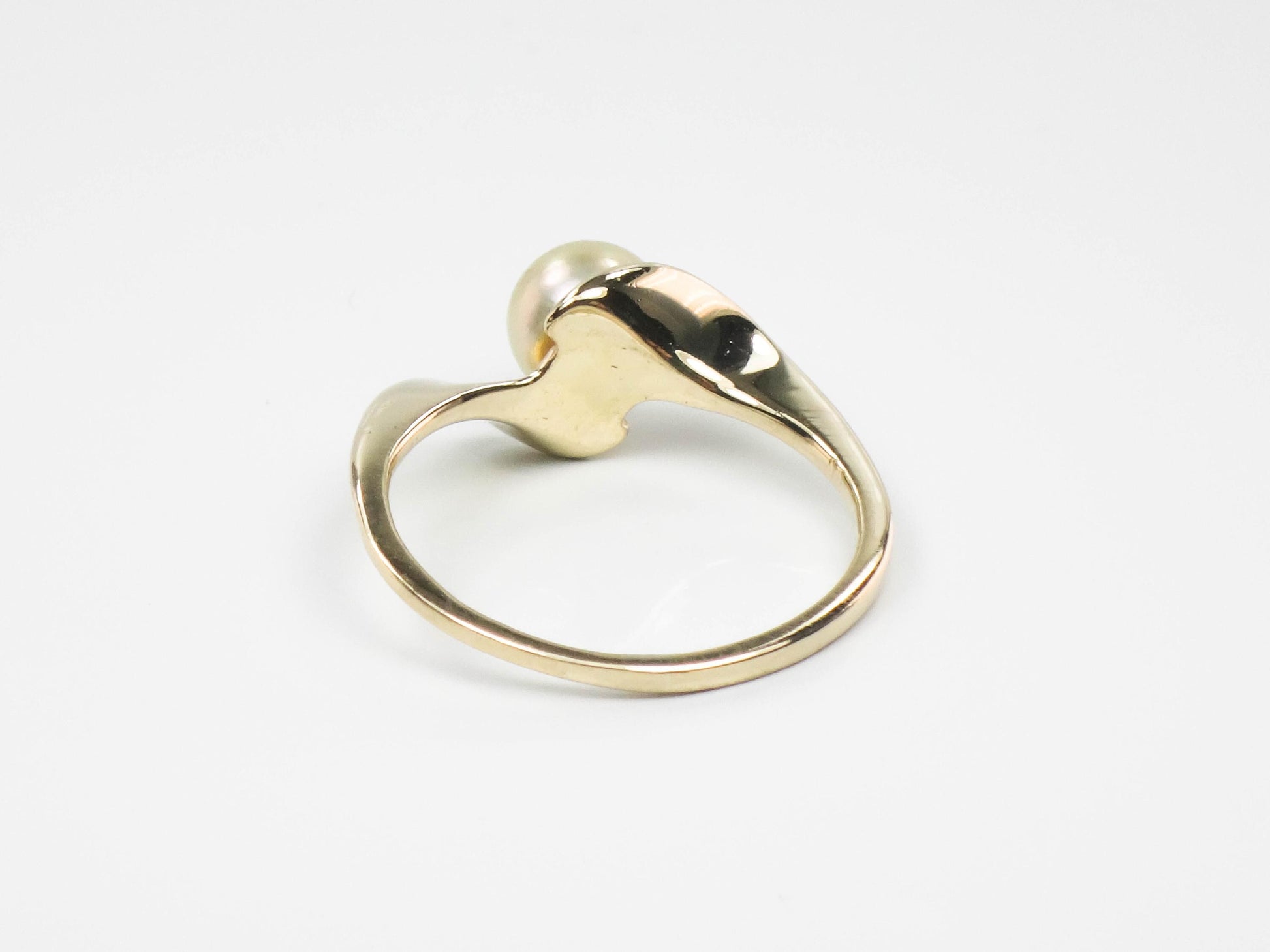 Vintage 14k Light Gray Pearl Ring - Yellow Gold 6 MM Cultured Pearl Ring - June Birthstone - Size 5