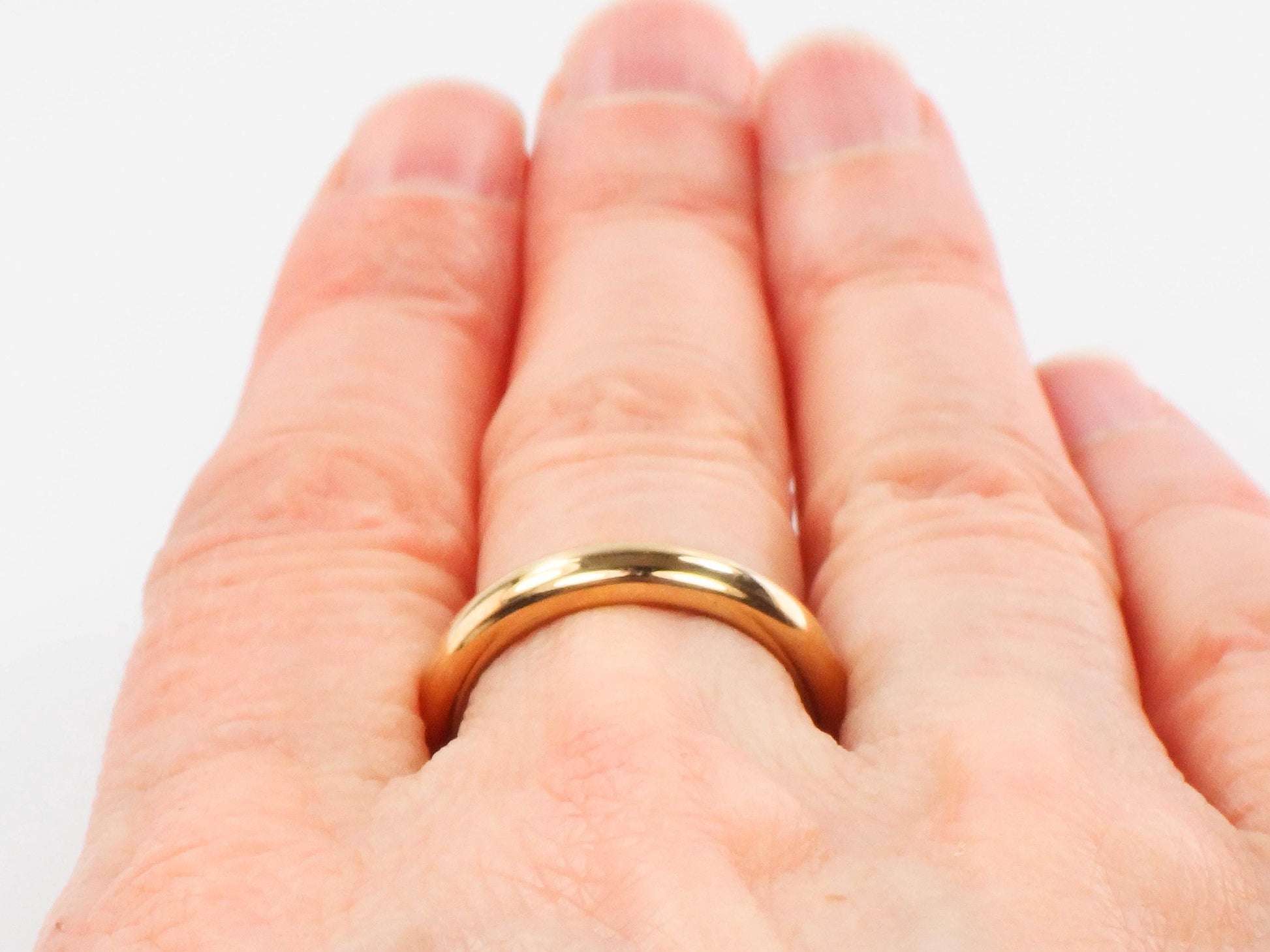Vintage Solid 18k Yellow Gold Wedding Band, Antique Wedding Band, Plain Rounded Gold Band 3.5 mm Size 6