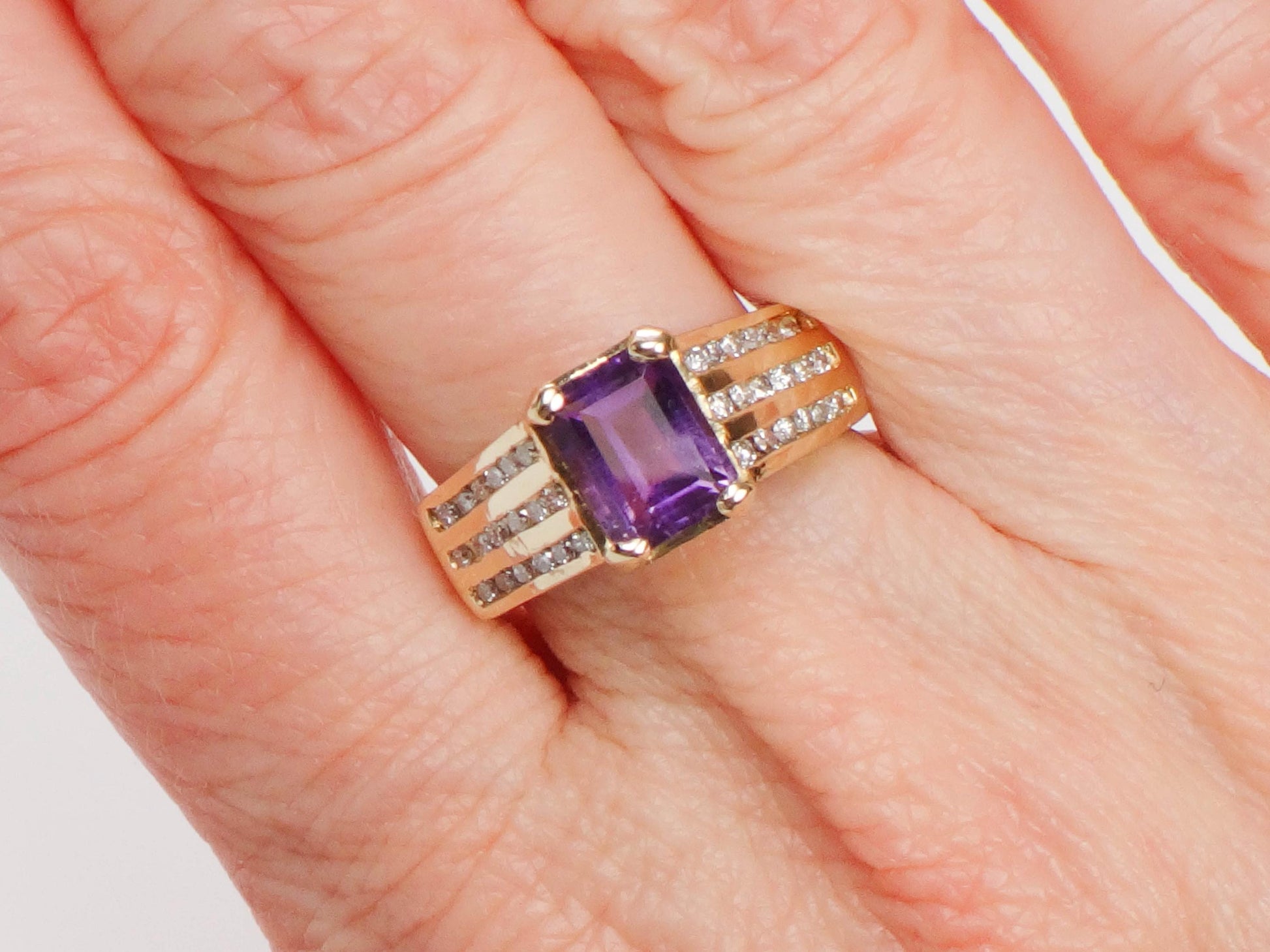 Vintage 14k Gold Natural Amethyst Ring with Diamonds - Purple February Birthstone Ring - Size 6 1/4