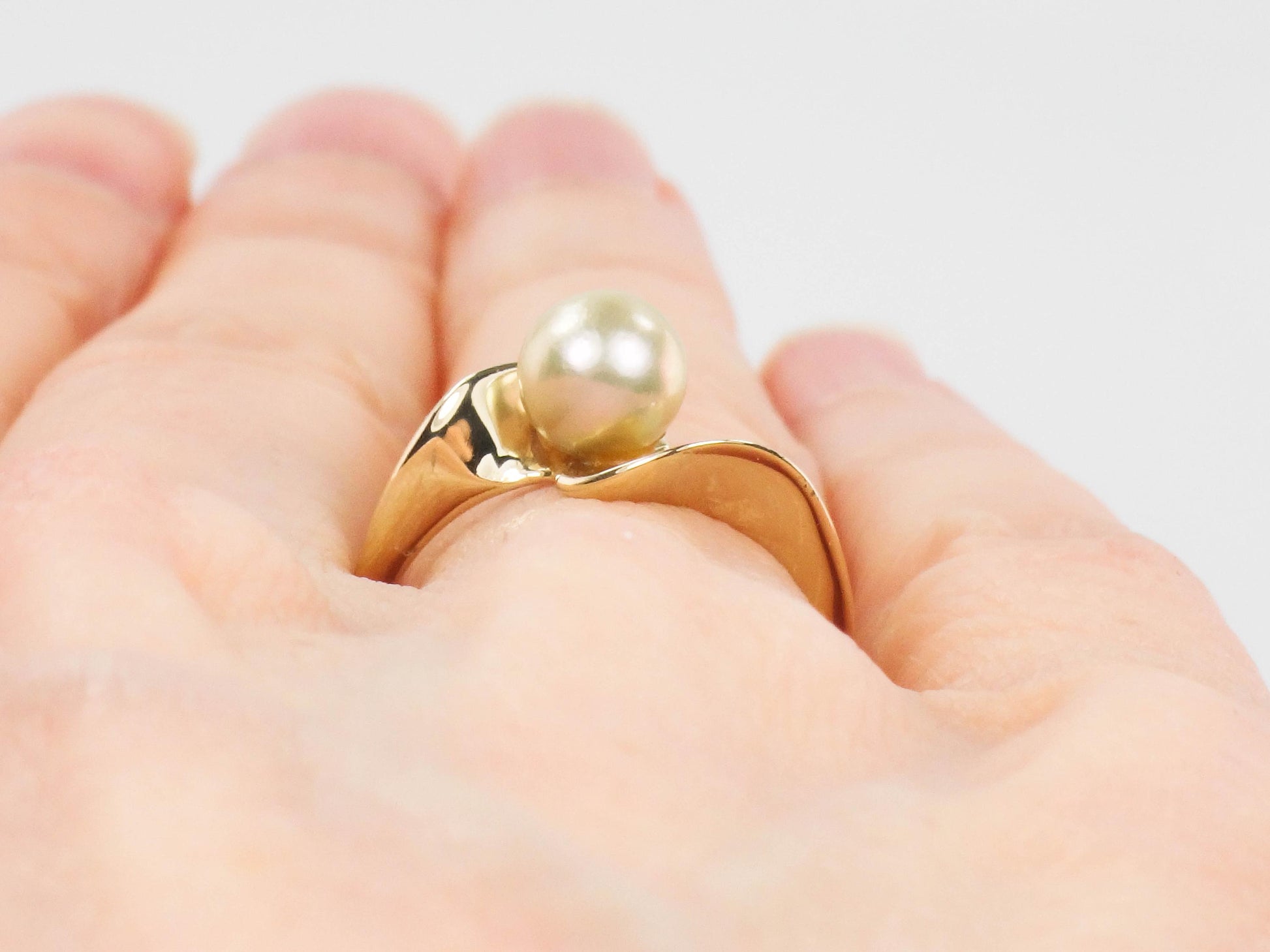Vintage 14k Light Gray Pearl Ring - Yellow Gold 6 MM Cultured Pearl Ring - June Birthstone - Size 5