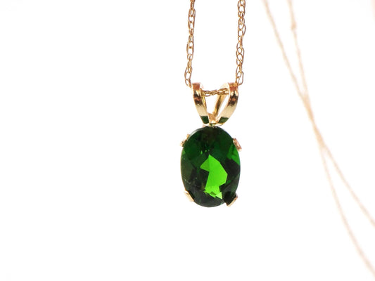 Vintage Yellow Gold Green Tourmaline Drop Necklace, Minimalist Oval Cut Green Stone Pendant, 19"