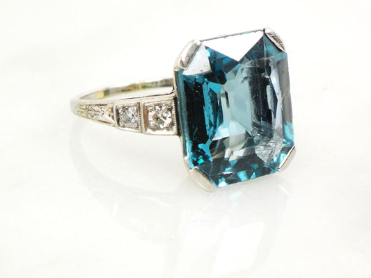 Vintage Art Deco 18k White Gold Blue Spinel and Diamond Ring, Blue December Birthstone Size 6.75