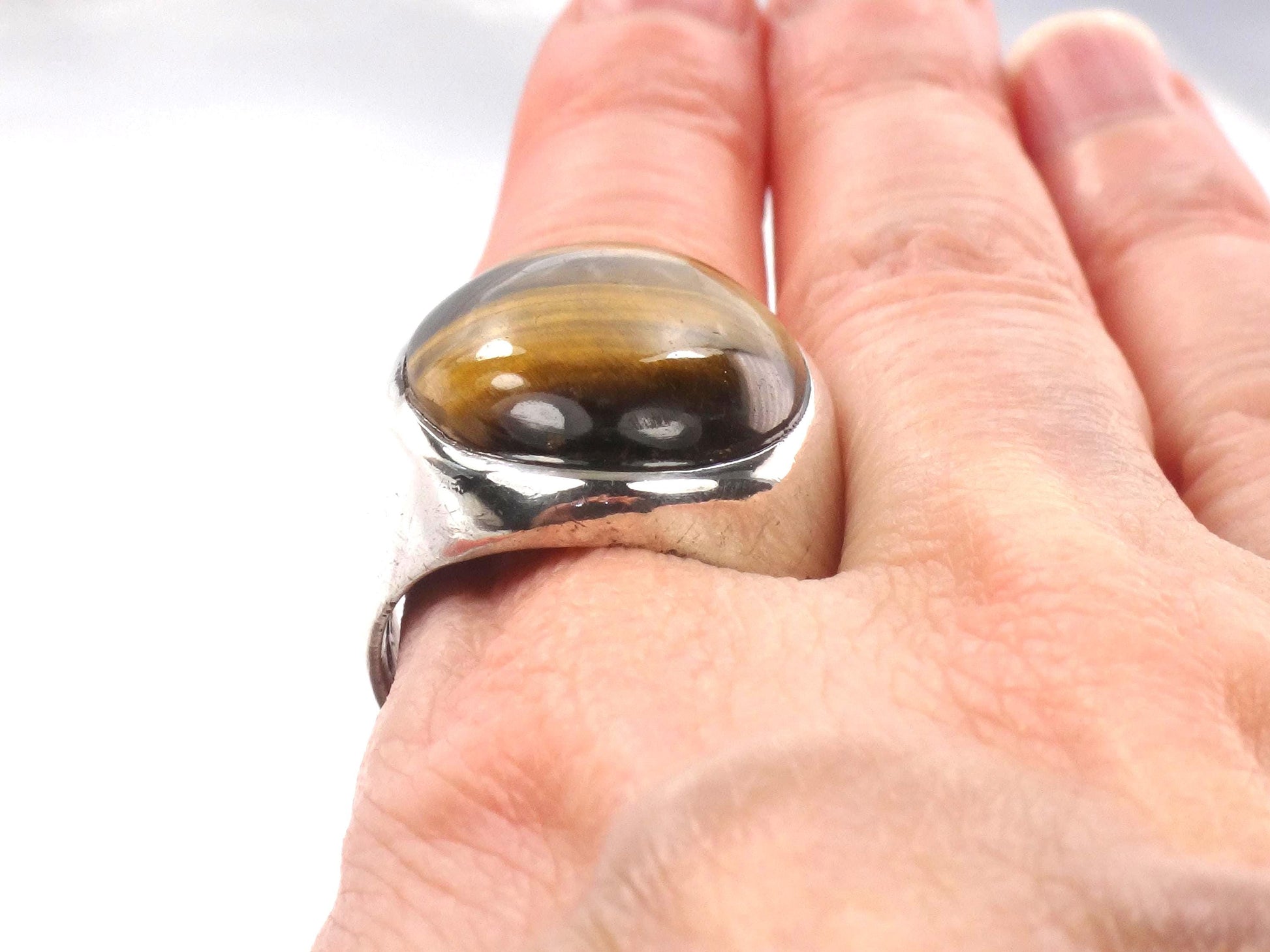 Vintage Men's Tiger's Eye Ring - Sterling Silver Brown Oval Stone - Circa 1970's - Size 9.25