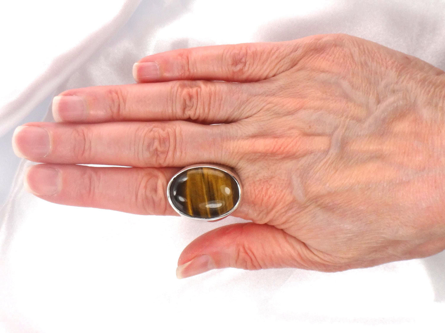 Vintage Men's Tiger's Eye Ring - Sterling Silver Brown Oval Stone - Circa 1970's - Size 9.25