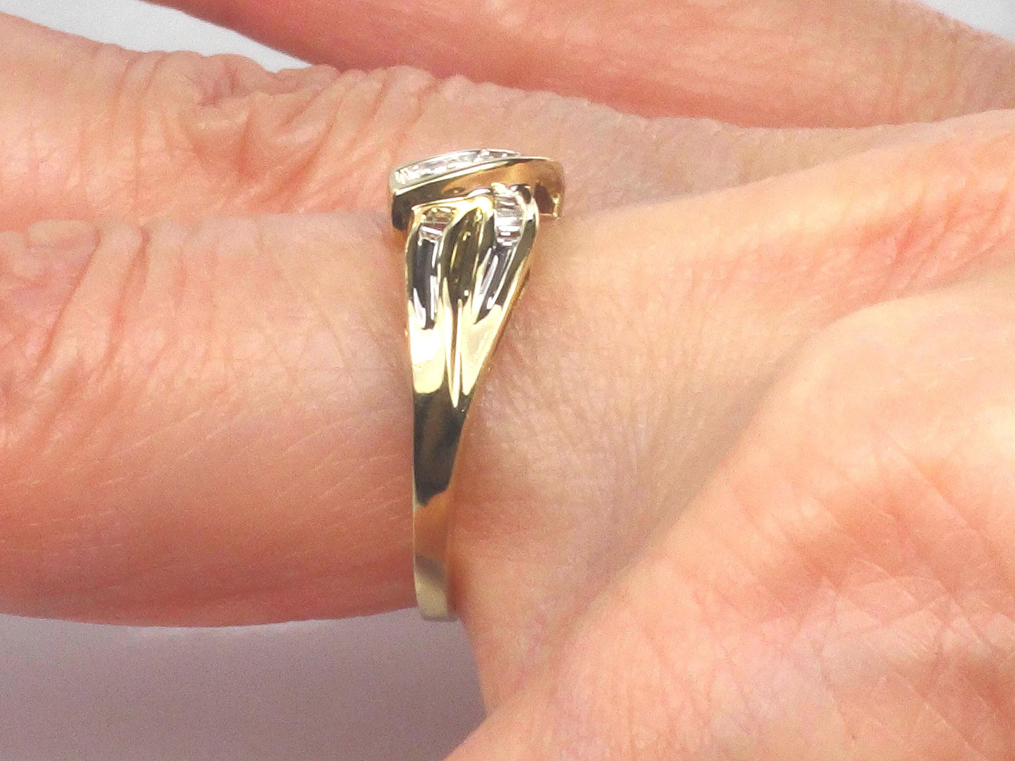 Vintage 10k Gold Diamond Ring - Round and Baguette Cut Natural Diamonds - Size 6.5