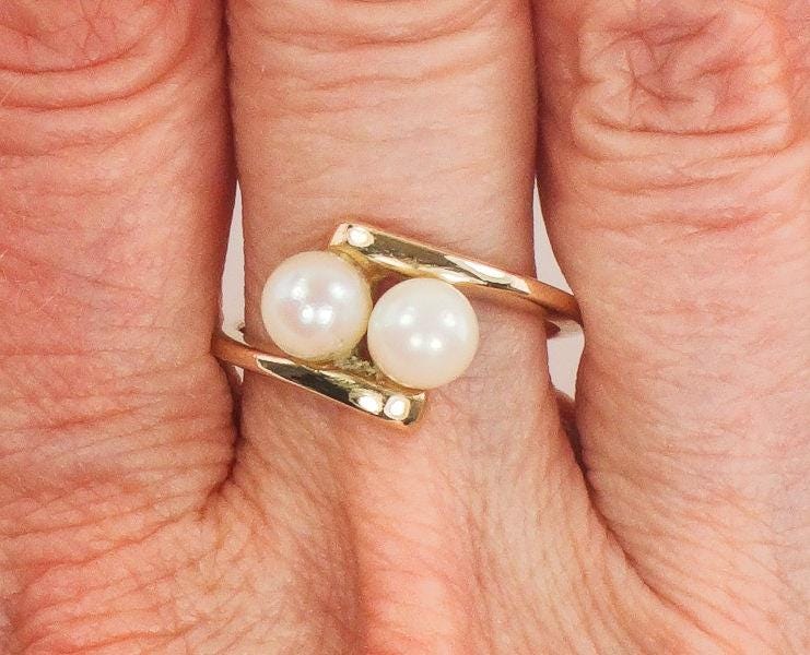 14k Double Pearl Ring - Vintage Yellow Gold Toi et Moi Ring - June Birthstone - Size 6 - Fine Jewelry