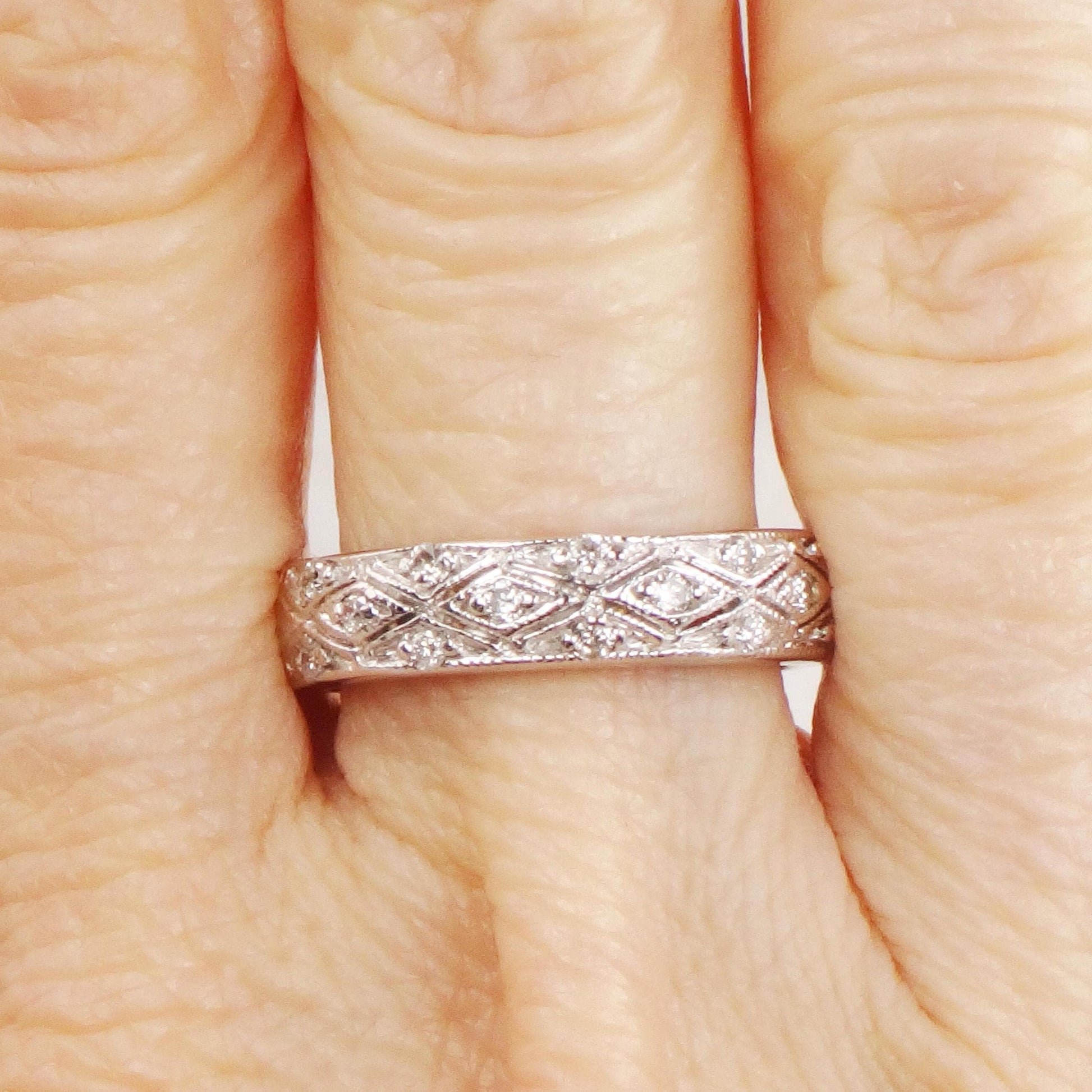 Vintage 14k White Gold Natural Diamond Wedding Band, Approx .35 CT TDW Size 6.25