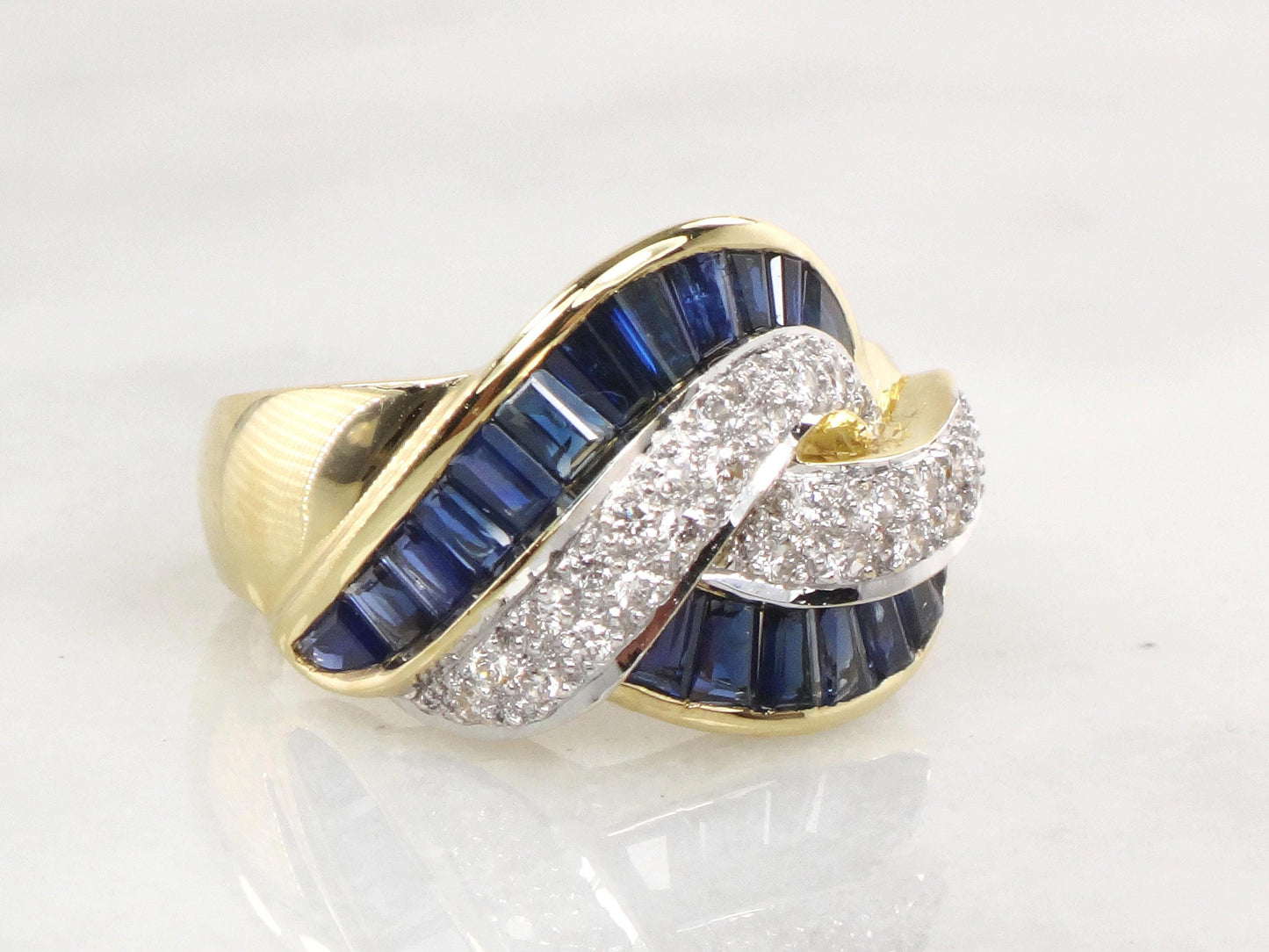 Levian 18k Gold Natural Sapphire and Diamond Ring - September Birthstone - Size 6.5 -Vintage Fine Jewelry