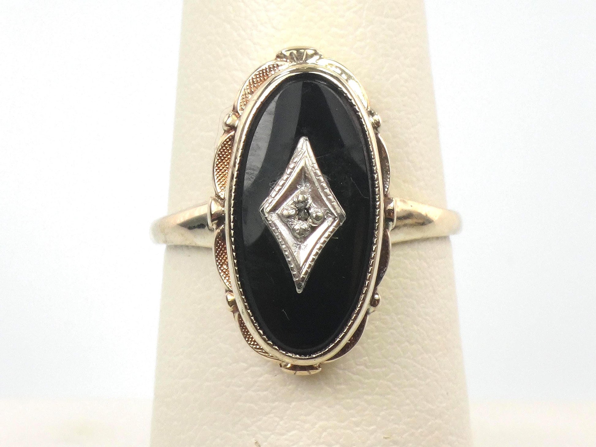 Vintage 10k Two Tone Gold Onyx Diamond Ring: Retro Style, Size 6.5
