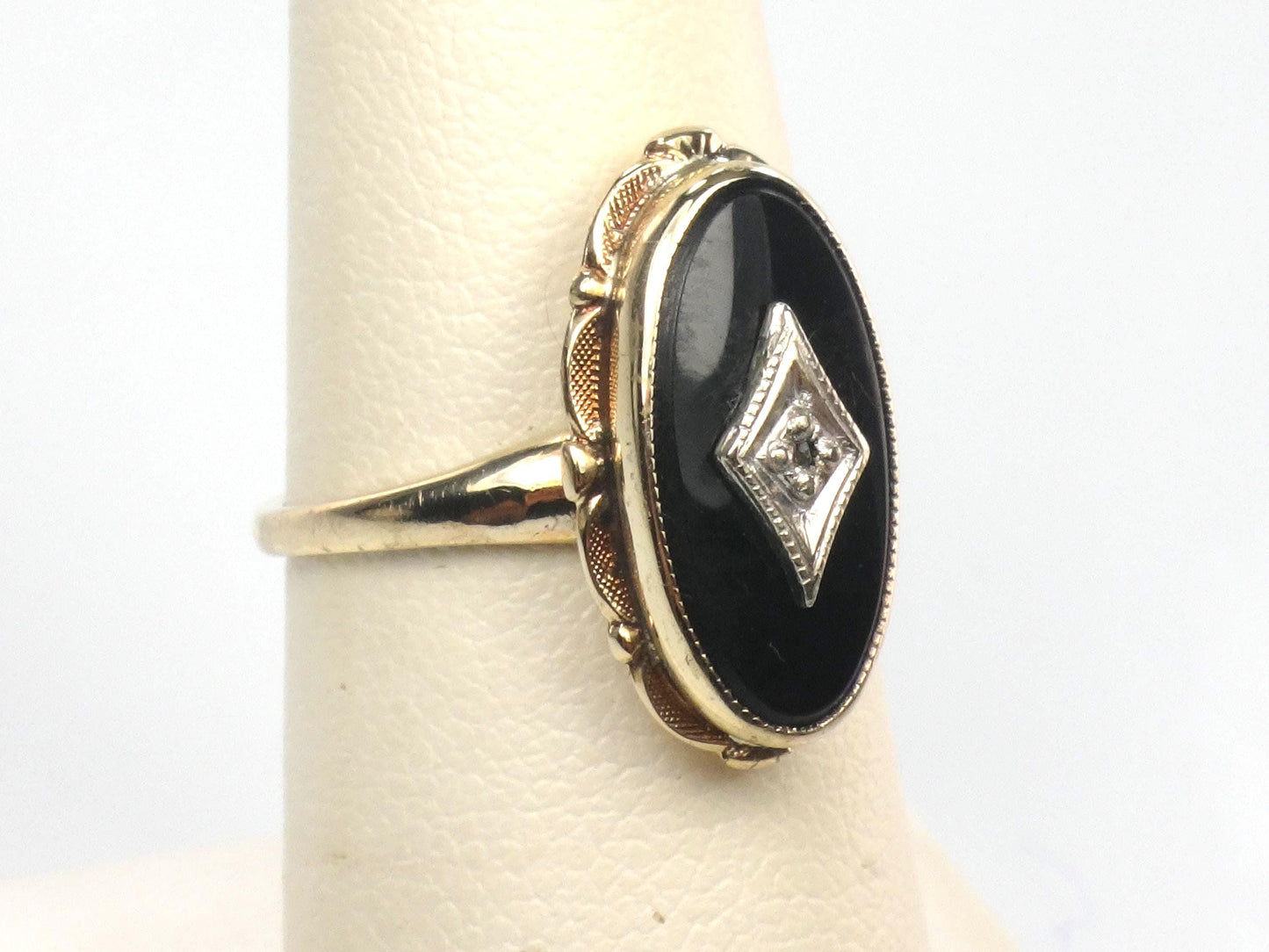 Vintage 10k Two Tone Gold Onyx Diamond Ring: Retro Style, Size 6.5