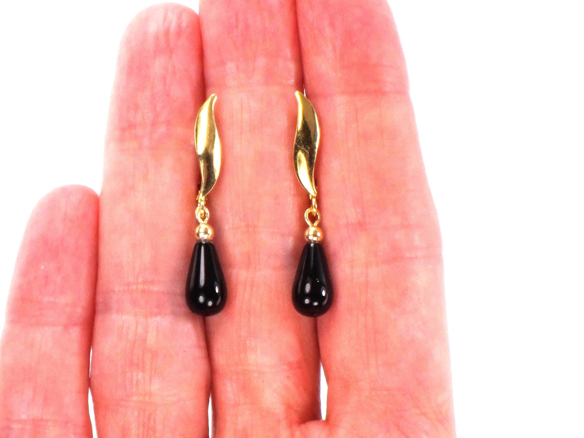Vintage 14k Yellow Gold Black Glass Dangle Earrings: Teardrop Shape