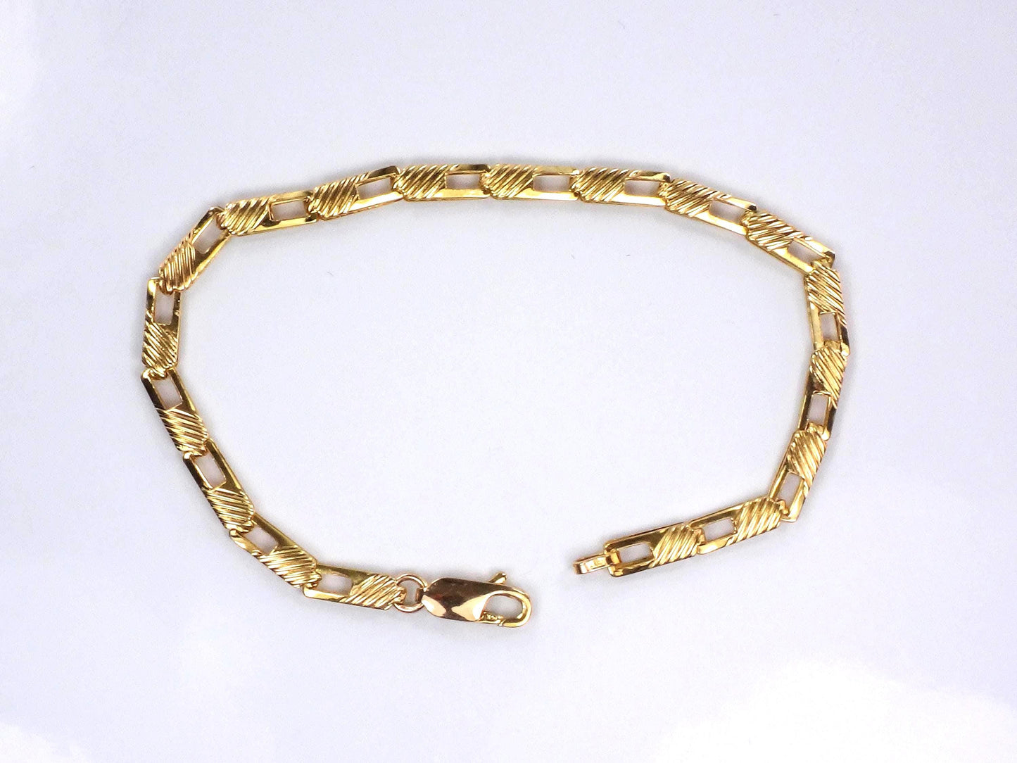 Vintage 14k Yellow Gold Ribbed Fancy Link Bracelet: 7", Italy