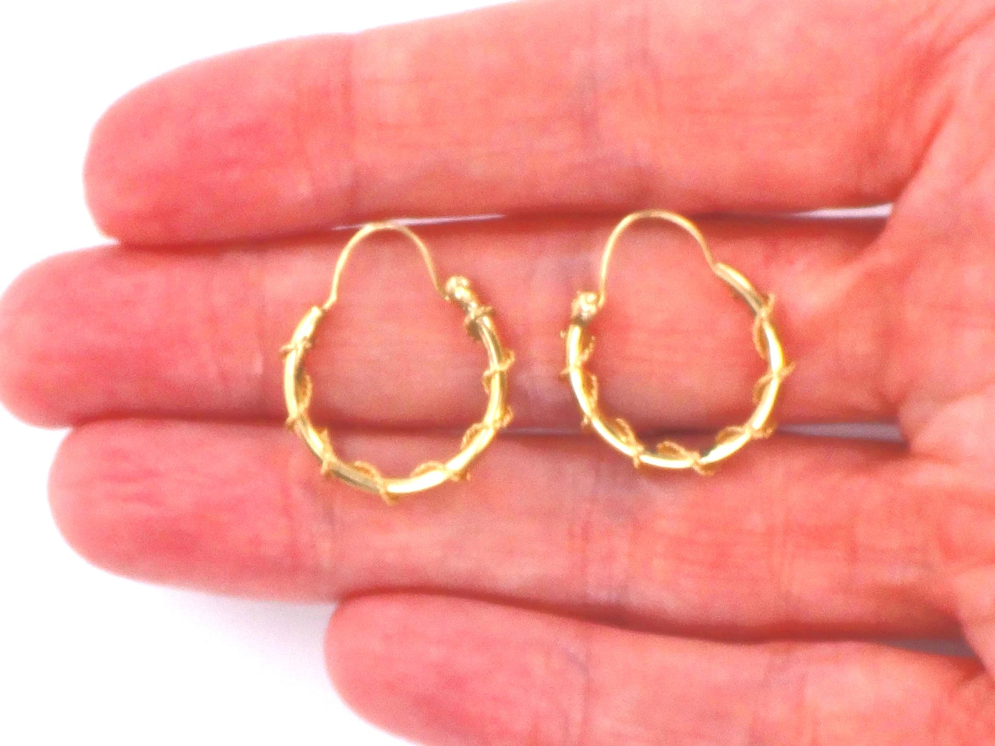 Vintage 14k Yellow Gold Round Twist Hoop Earrings, 5/8"