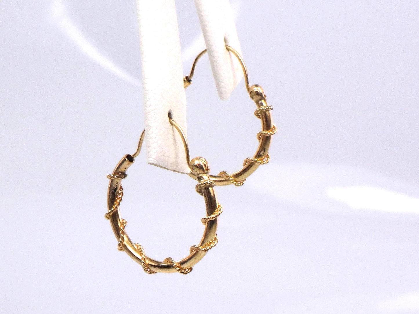 Vintage 14k Yellow Gold Round Twist Hoop Earrings, 5/8"