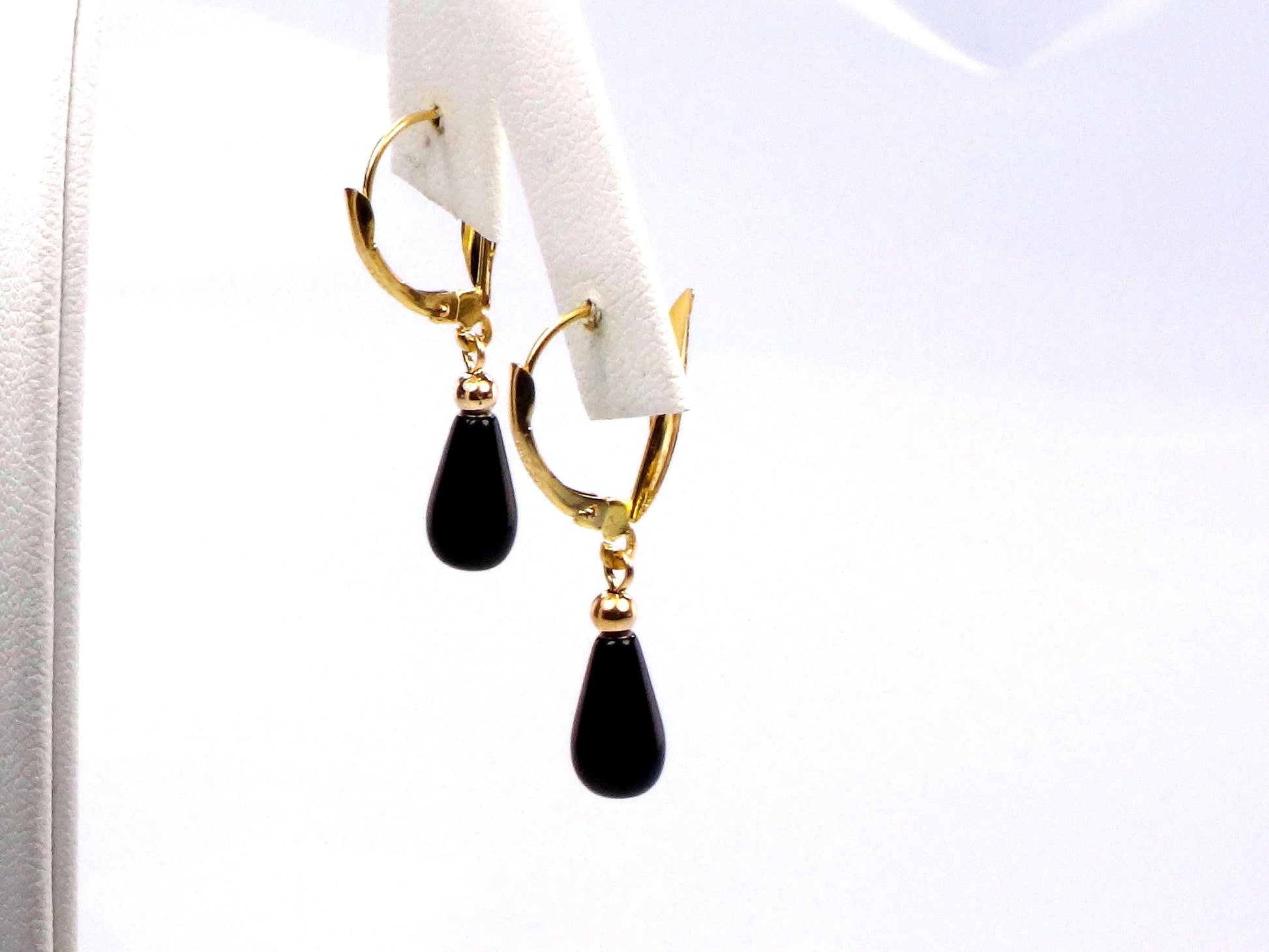 Vintage 14k Yellow Gold Black Glass Dangle Earrings: Teardrop Shape