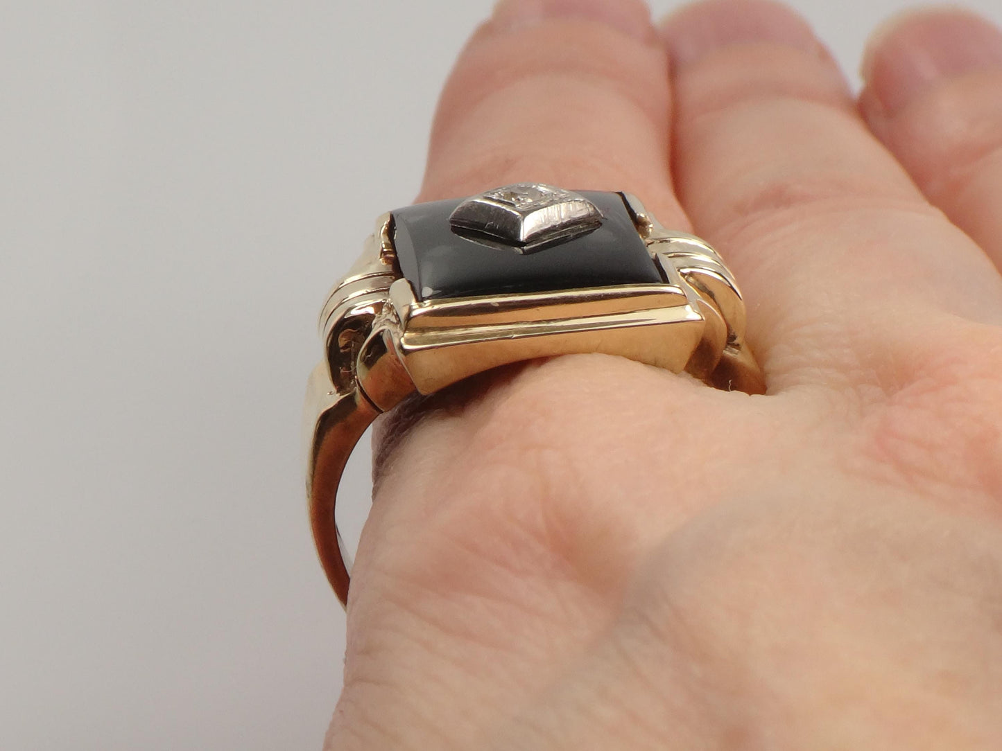 Vintage 10k Yellow Gold Rectangle Onyx and Diamond Ring: Men's, Size 10.25