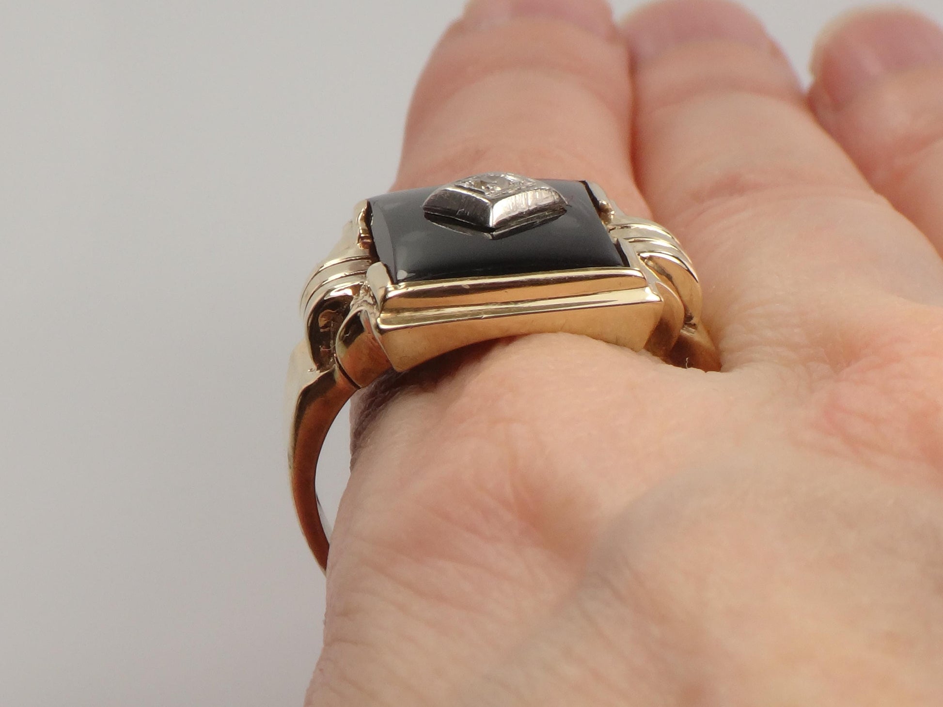 Vintage 10k Yellow Gold Rectangle Onyx and Diamond Ring: Men's, Size 10.25