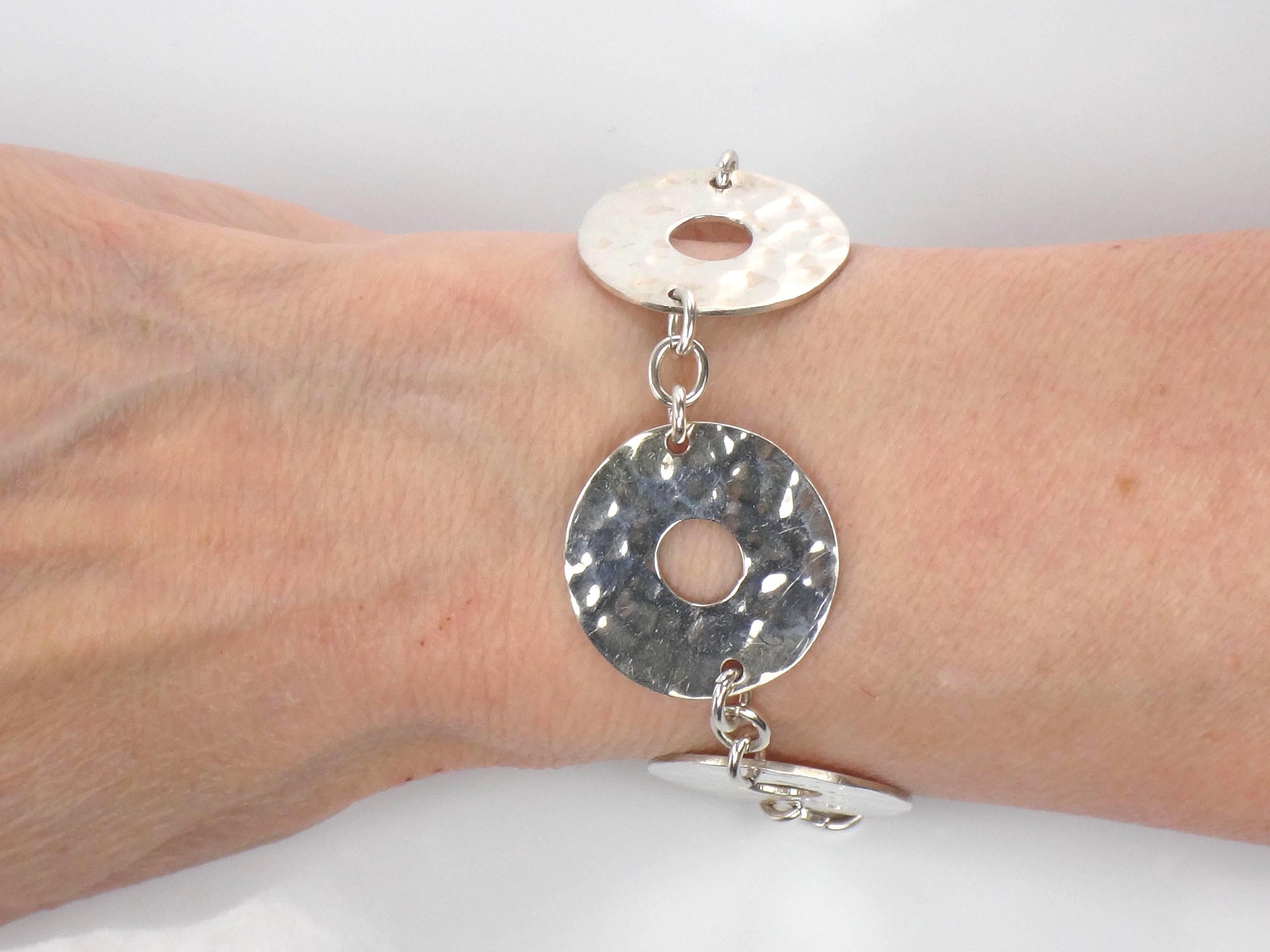 Vintage Hammered Discs Sterling Silver Bracelet: Mexico, 7 3/8"