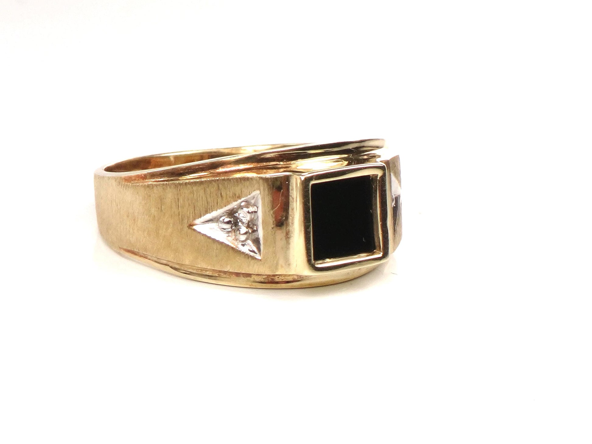 Vintage Men's 10k Yellow Gold Onyx Diamond Ring, Size 10