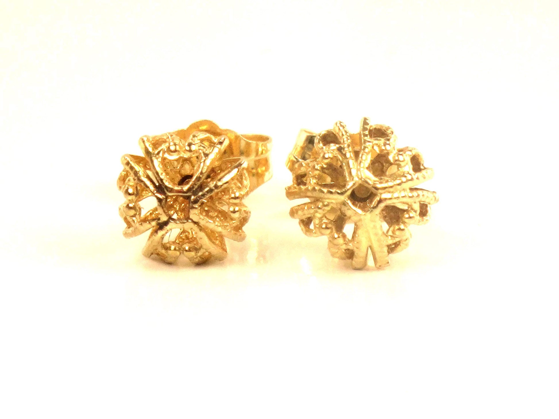 Vintage 14k Yellow Gold Ball Stud Earrings: Fancy Style, 7.6 MM
