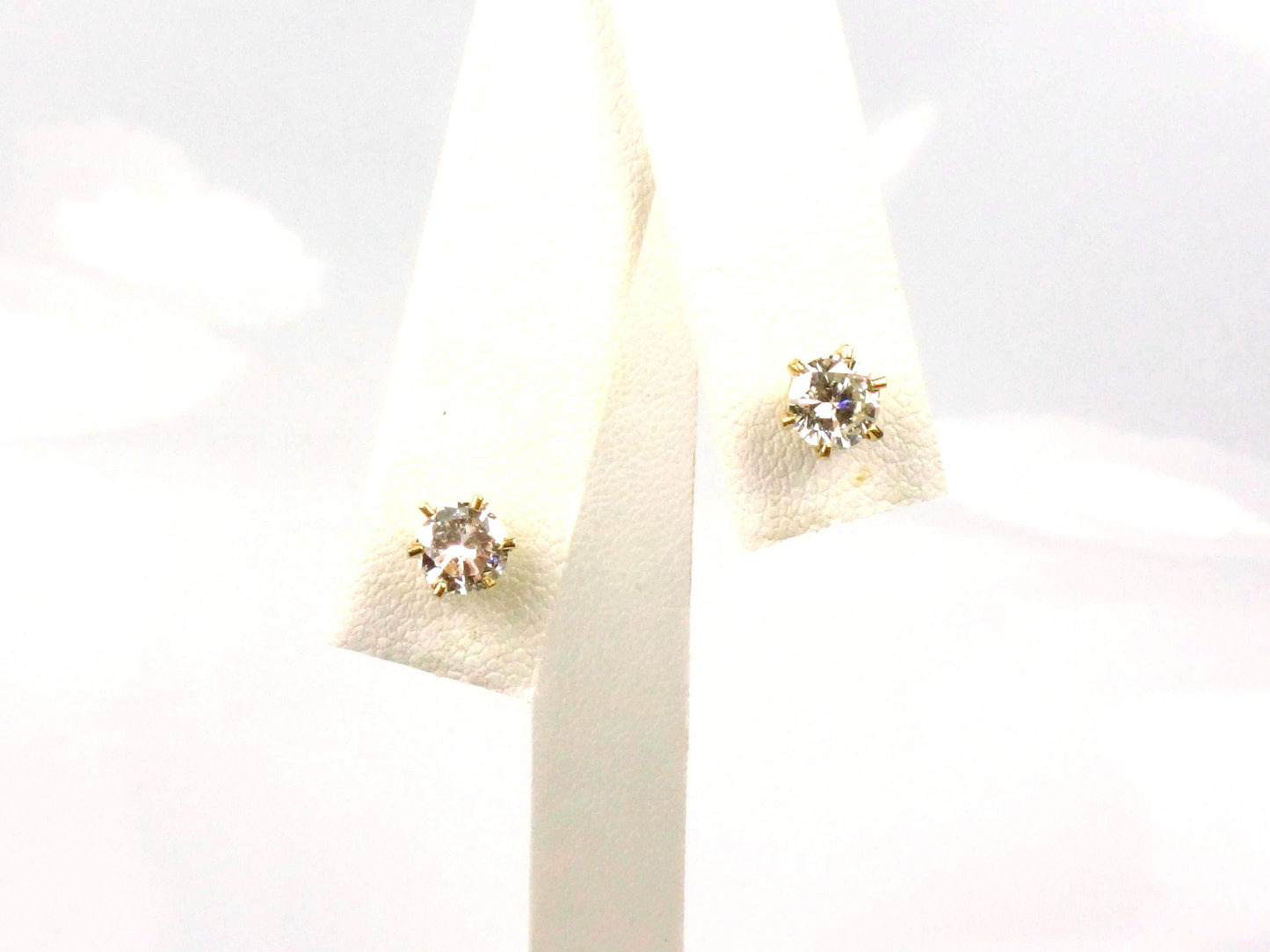 Vintage 14k Yellow Gold Natural Diamond Stud Earrings, .75 TDW