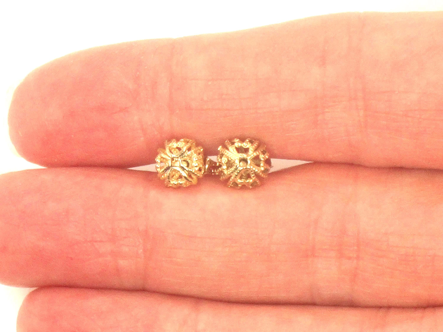 Vintage 14k Yellow Gold Ball Stud Earrings: Fancy Style, 7.6 MM