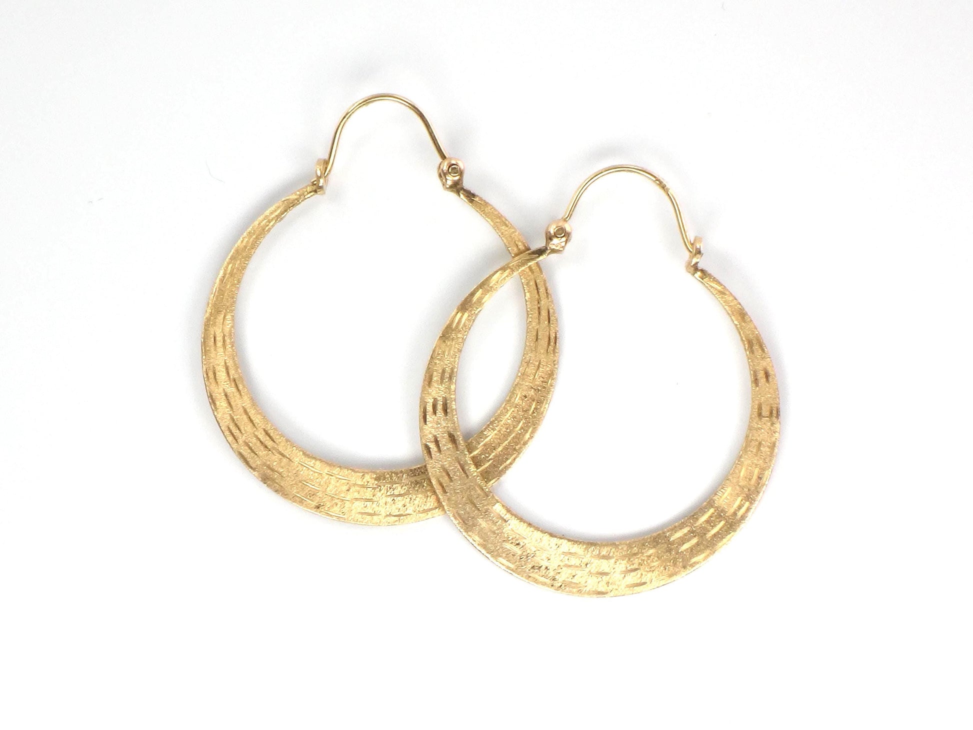 Vintage 14k Yellow Gold Round Hoop Earrings, 1 1/8" Diamond Cut Flat Solid Hoops