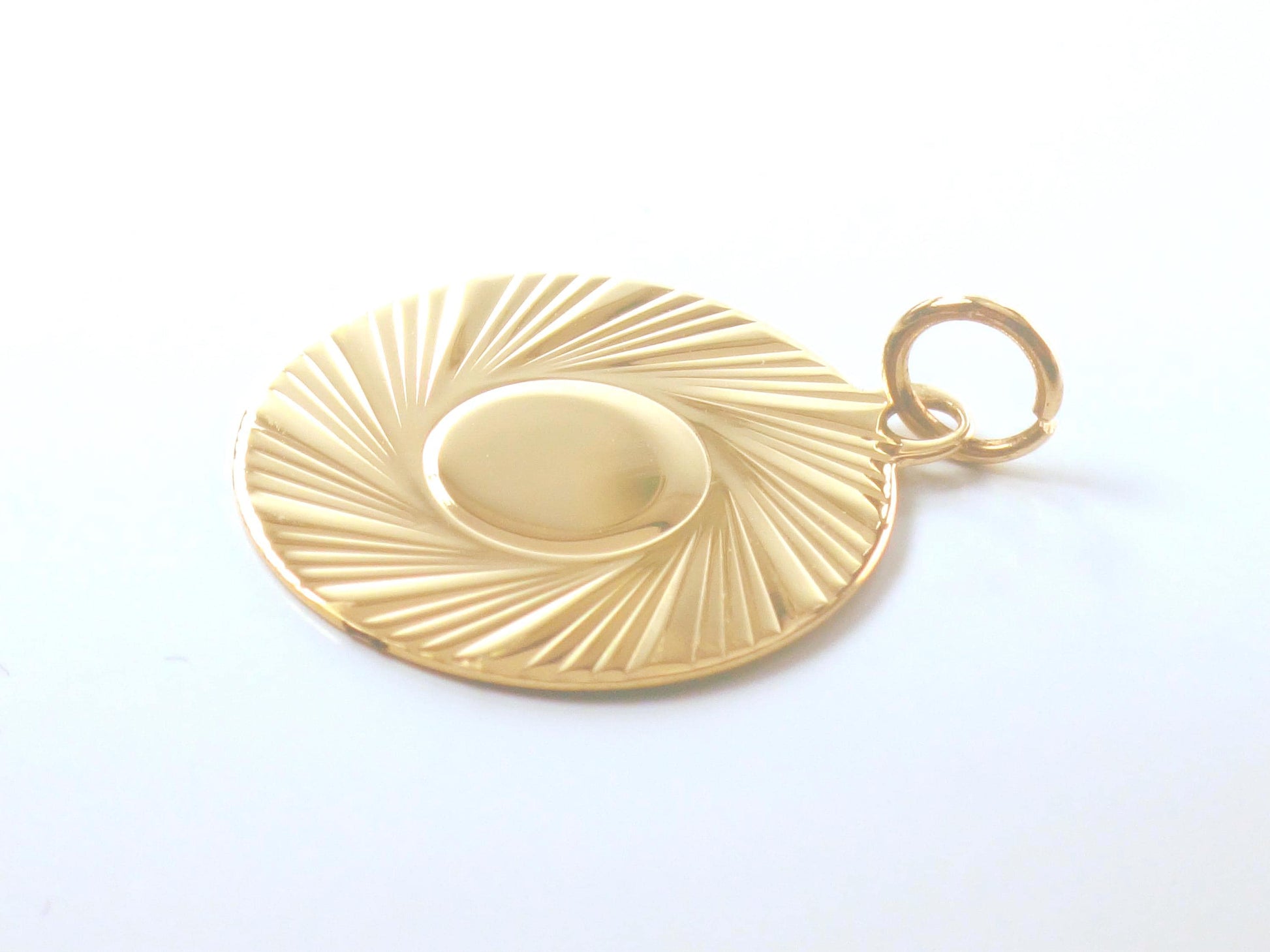 Vintage 14k Engravable Round Disc Pendant, Yellow Gold Circle Charm, Circa 1960's