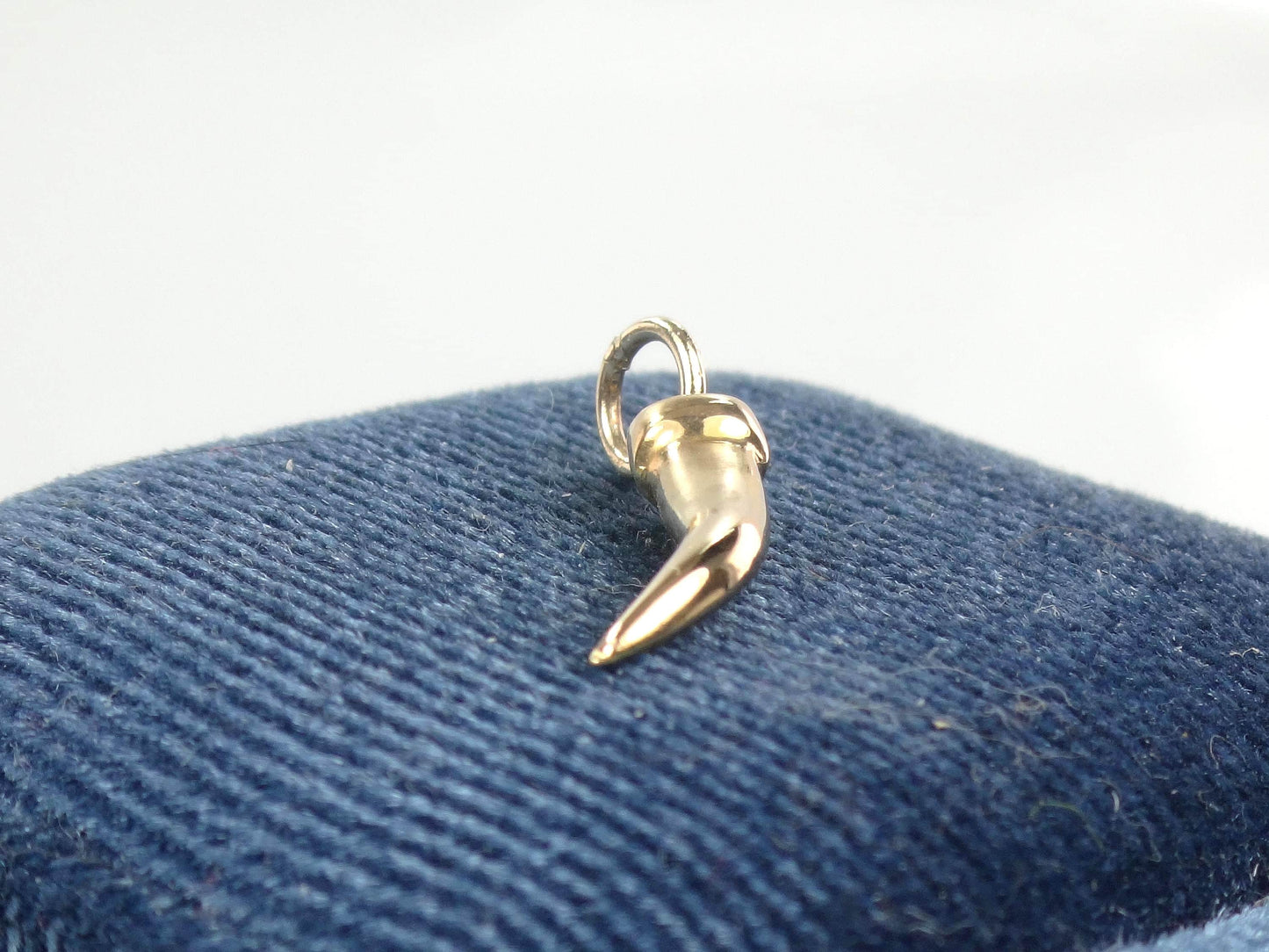 Vintage Yellow Gold Italian Horn Pendant, Good Luck Charm, Cornicello Amulet Talisman, Portugal 19.2k Jewelry