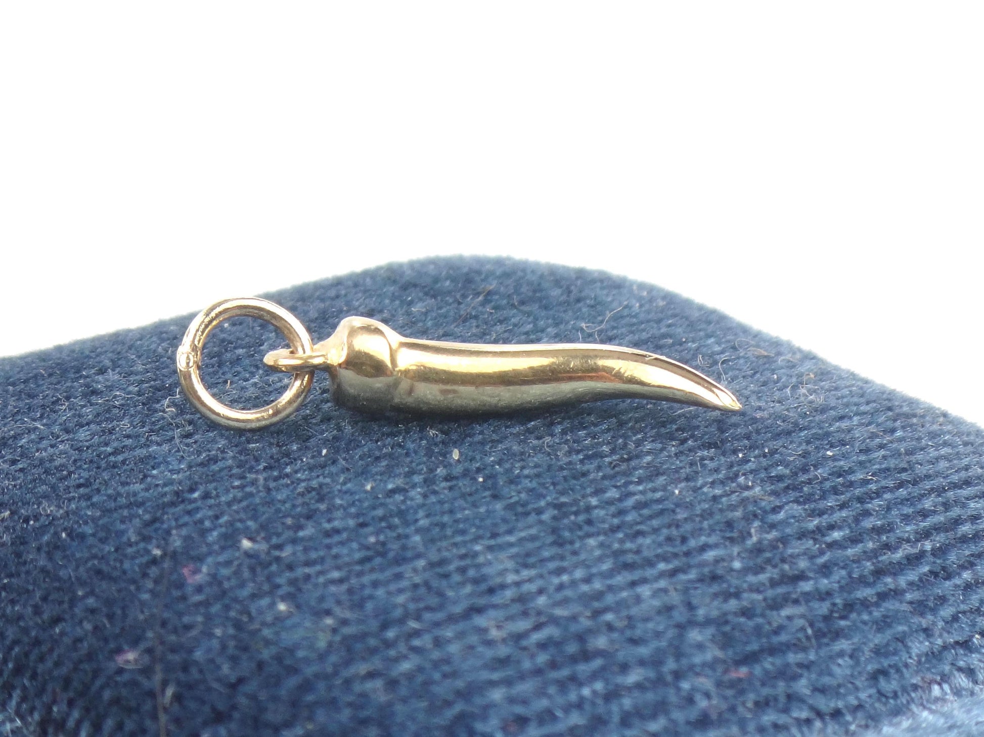 Vintage Yellow Gold Italian Horn Pendant, Good Luck Charm, Cornicello Amulet Talisman, Portugal 19.2k Jewelry