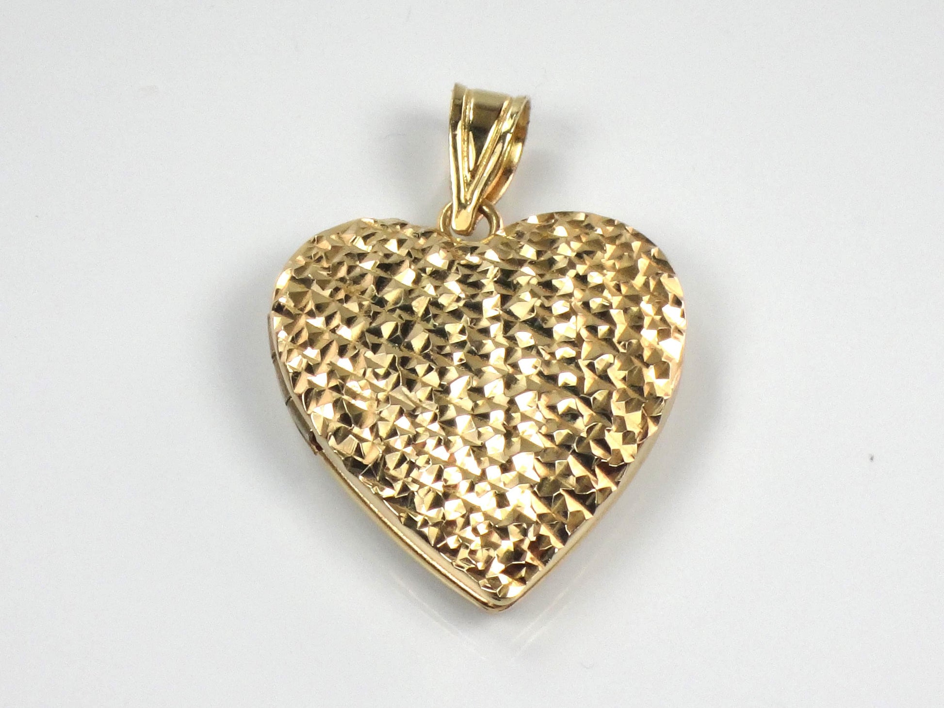 Vintage 14k Yellow Gold Puffed Heart Locket Pendant with Diamond Cut Design