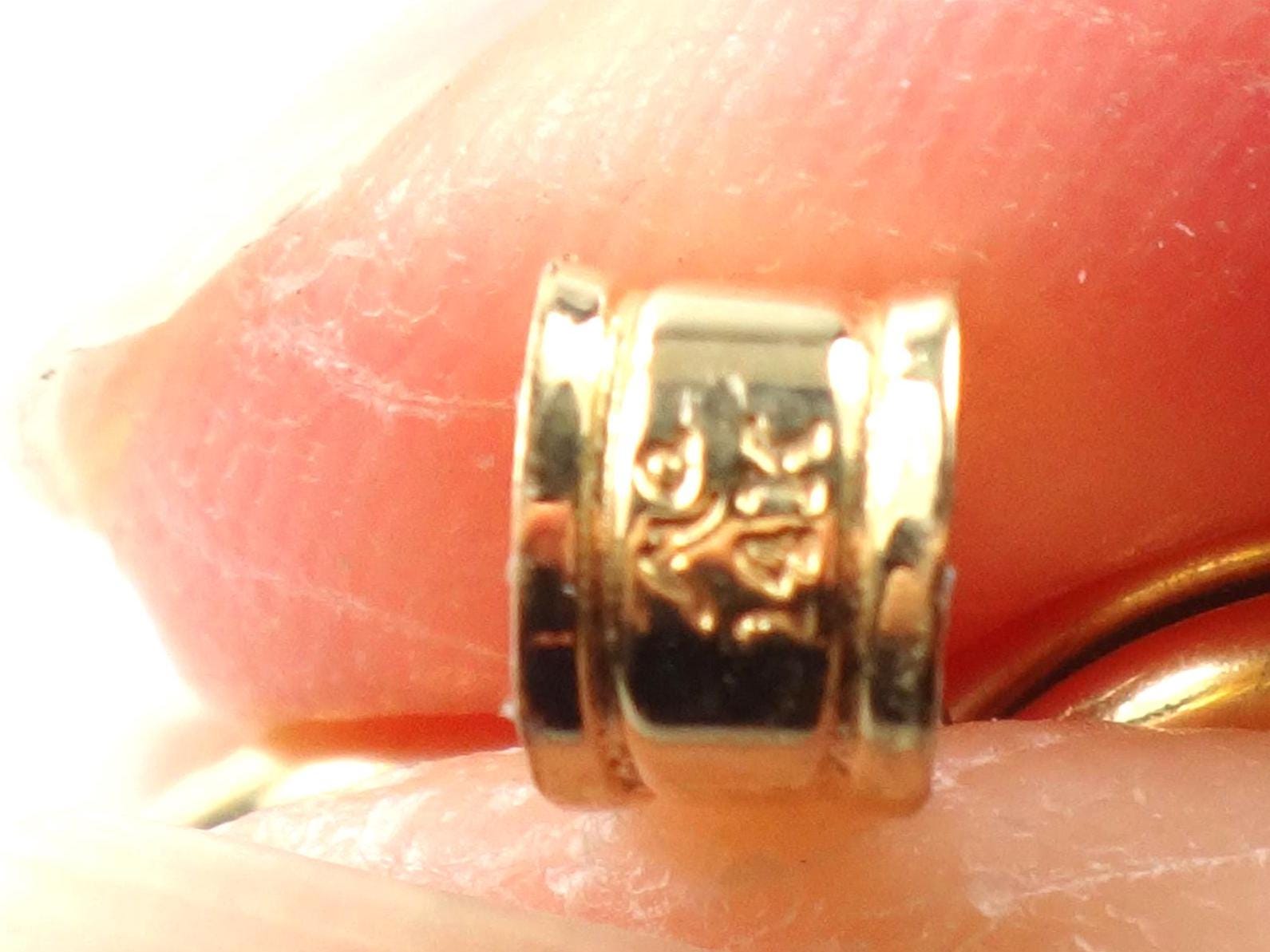 Vintage 14k Yellow Gold Puffed Heart Locket Pendant with Diamond Cut Design