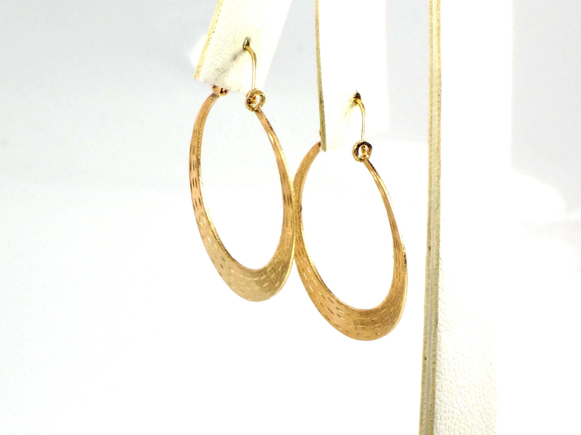 Vintage 14k Yellow Gold Round Hoop Earrings, 1 1/8" Diamond Cut Flat Solid Hoops