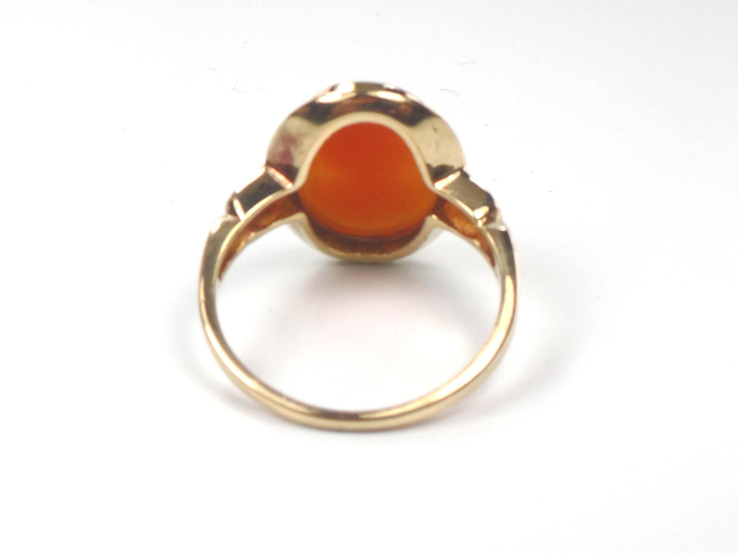 Vintage 10k Yellow Gold Cameo Ring: 1960's Oval Carved Shell, Size 6.25