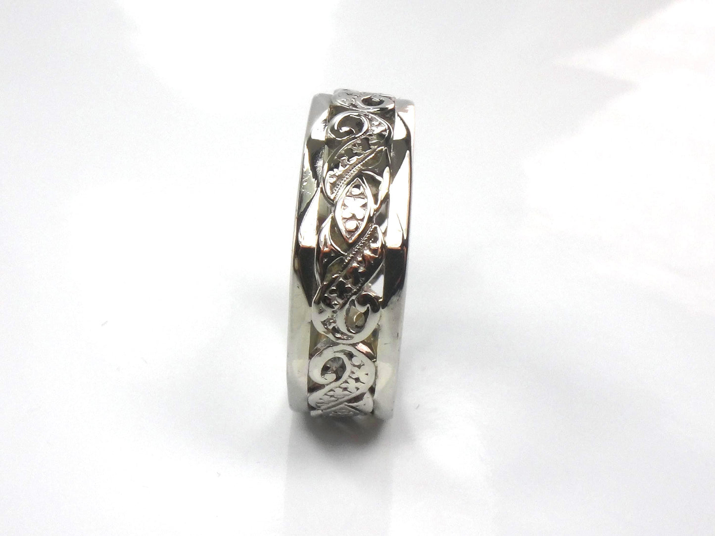 Vintage 14k White Gold Orange Blossom Wedding Band: 1940s, Floral Cutout Stacking Ring, Size 8.5