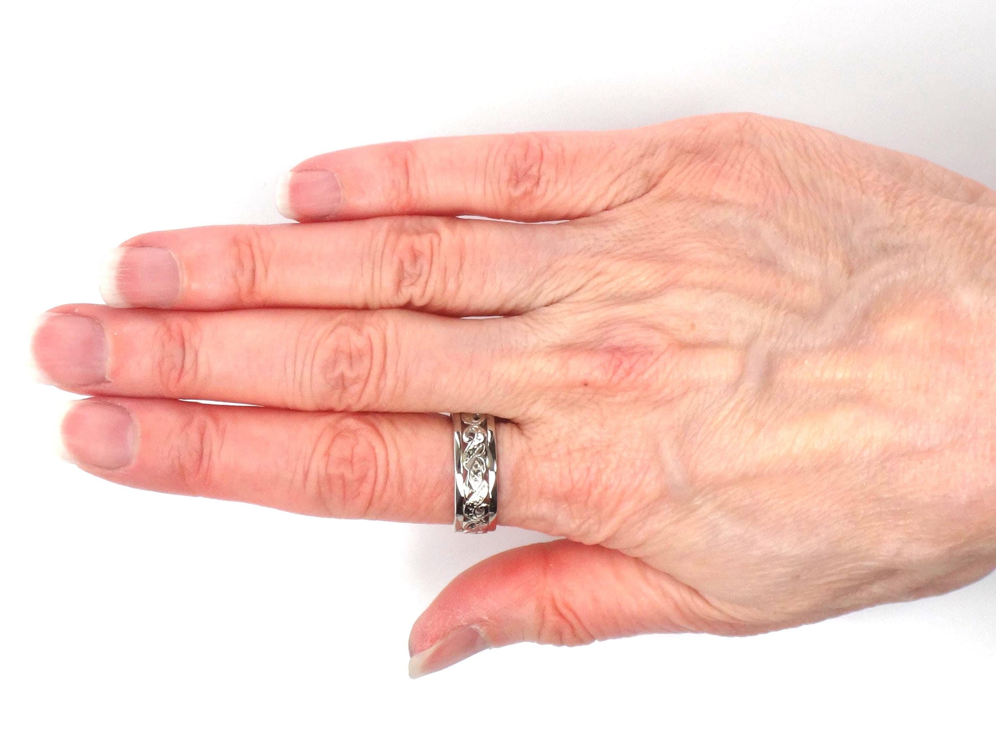 Vintage 14k White Gold Orange Blossom Wedding Band: 1940s, Floral Cutout Stacking Ring, Size 8.5