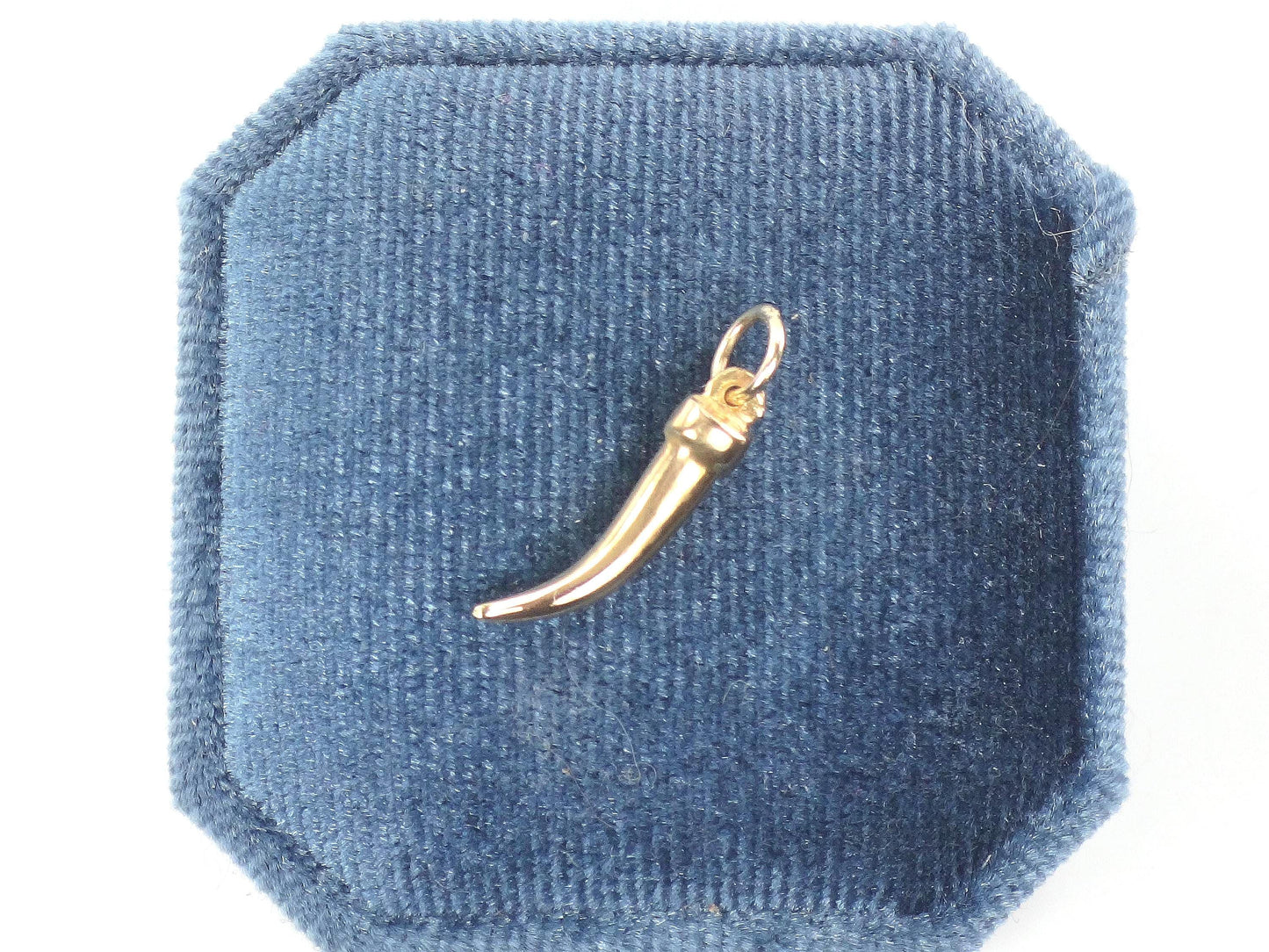 Vintage Yellow Gold Italian Horn Pendant, Good Luck Charm, Cornicello Amulet Talisman, Portugal 19.2k Jewelry