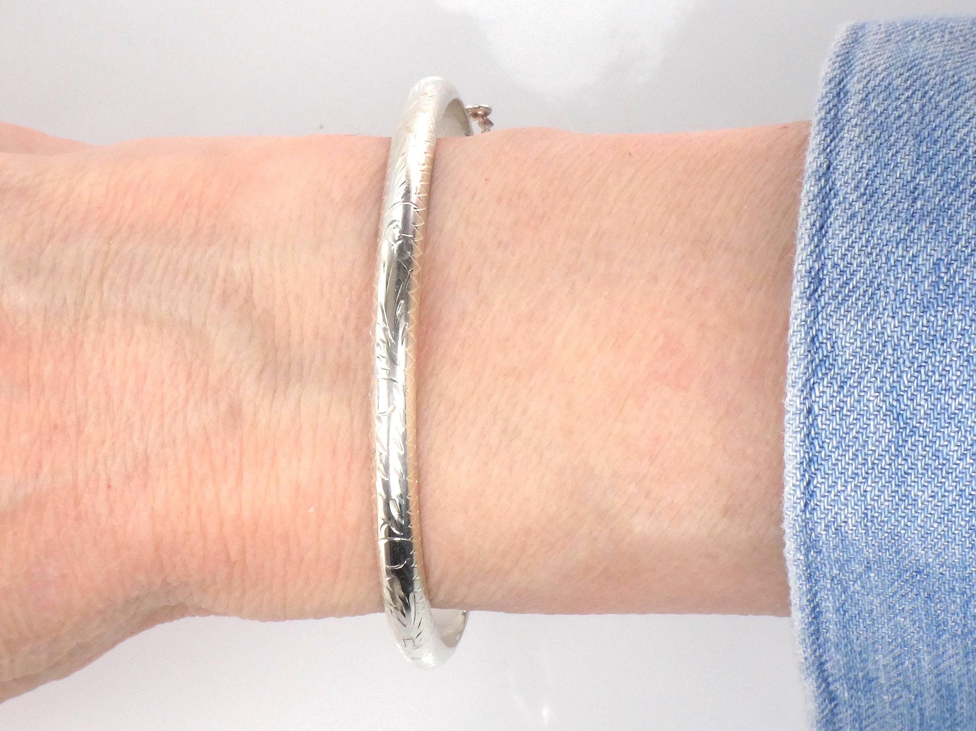 Vintage Thin Sterling Silver Bangle Bracelet with Engraving - Hinged Style