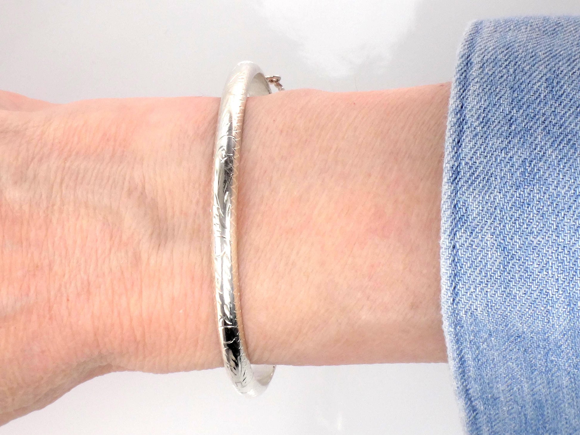 Vintage Thin Sterling Silver Bangle Bracelet with Engraving - Hinged Style