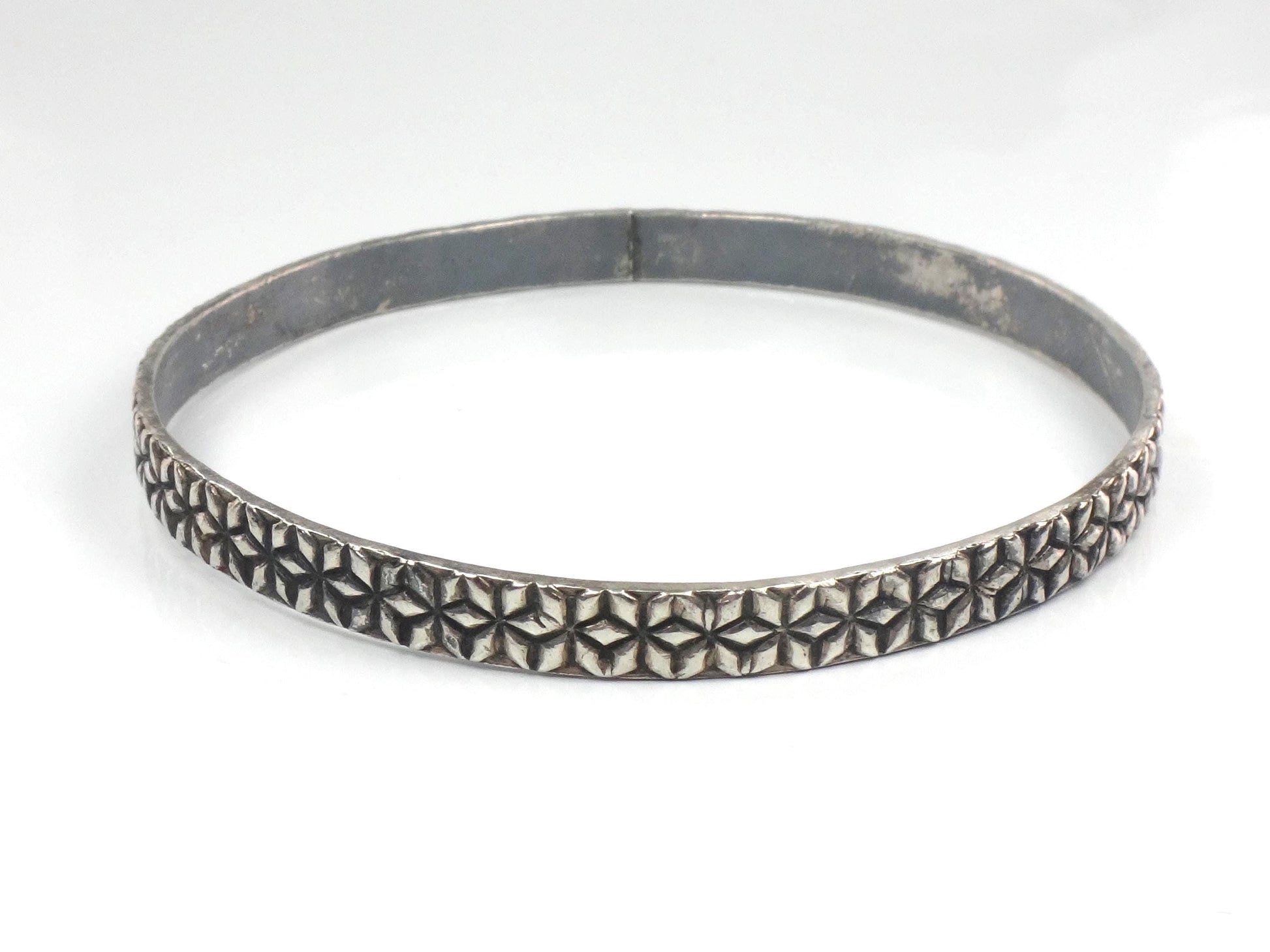 Vintage Sterling Silver Floral Bangle Bracelet: Slip On Style